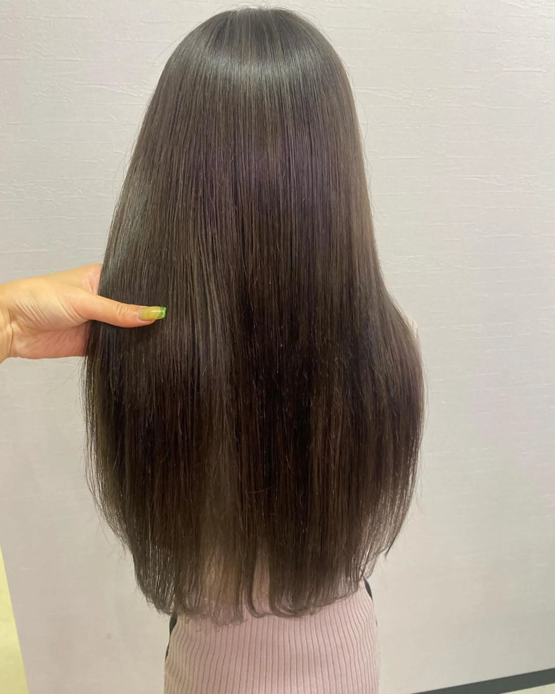 ロング カラー 編み込みエクステ シールエクステ アッシュ グレージュ エクステ UNDER vr 【アンダーバー】のヘアスタイル