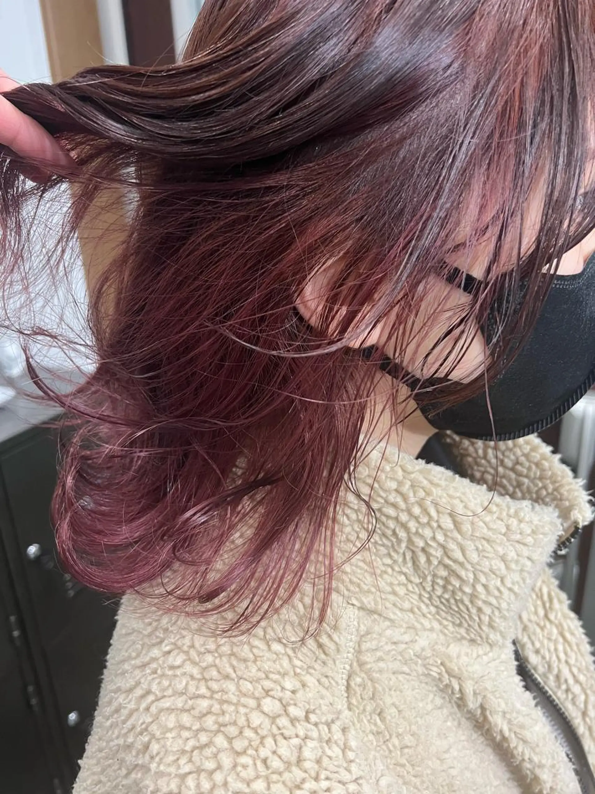 セミロング カラー ヘアアレンジ インナーカラー ヘアカラー 飛田 楓信のヘアスタイル