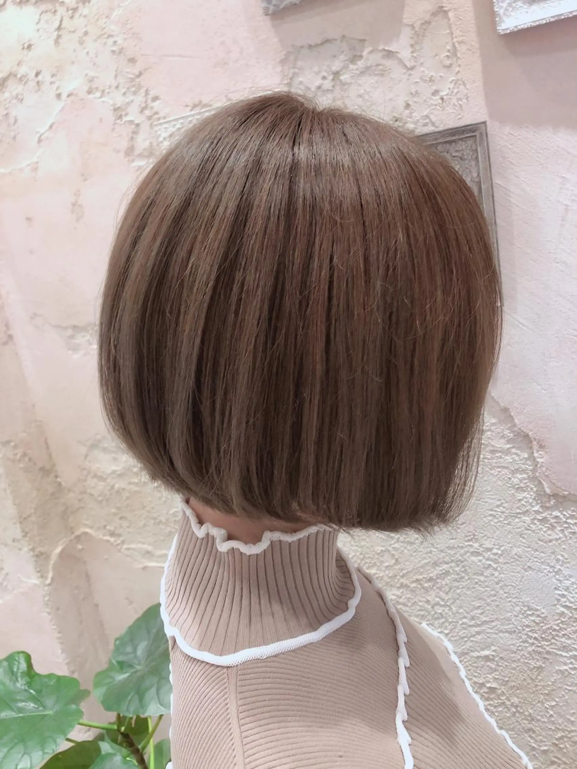 ミディアム アッシュ ボブ カット ヘアカラー トリートメント 代表山口ひな 髪質改善のプロのヘアスタイル