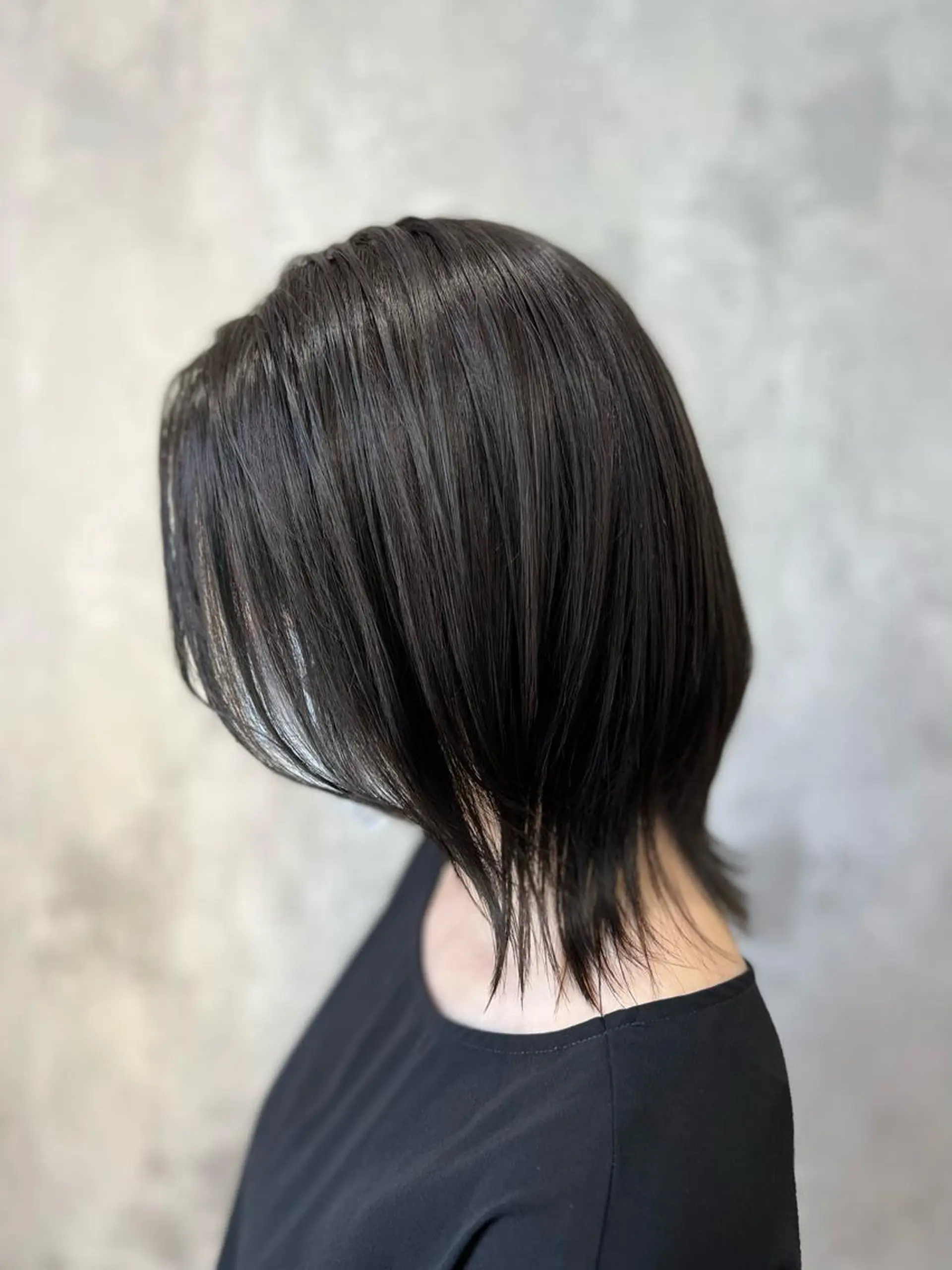 ミディアム ボブ ウルフカット カット ヘアカラー トリートメント 多賀 順平のヘアスタイル