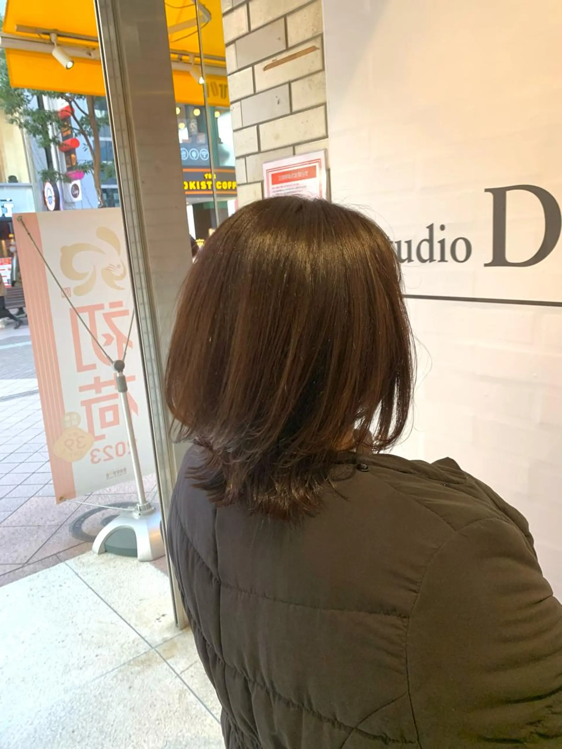 ミディアム カラー ボブ くびれヘア 年内期間限定 🫧まゆ🫧のヘアスタイル