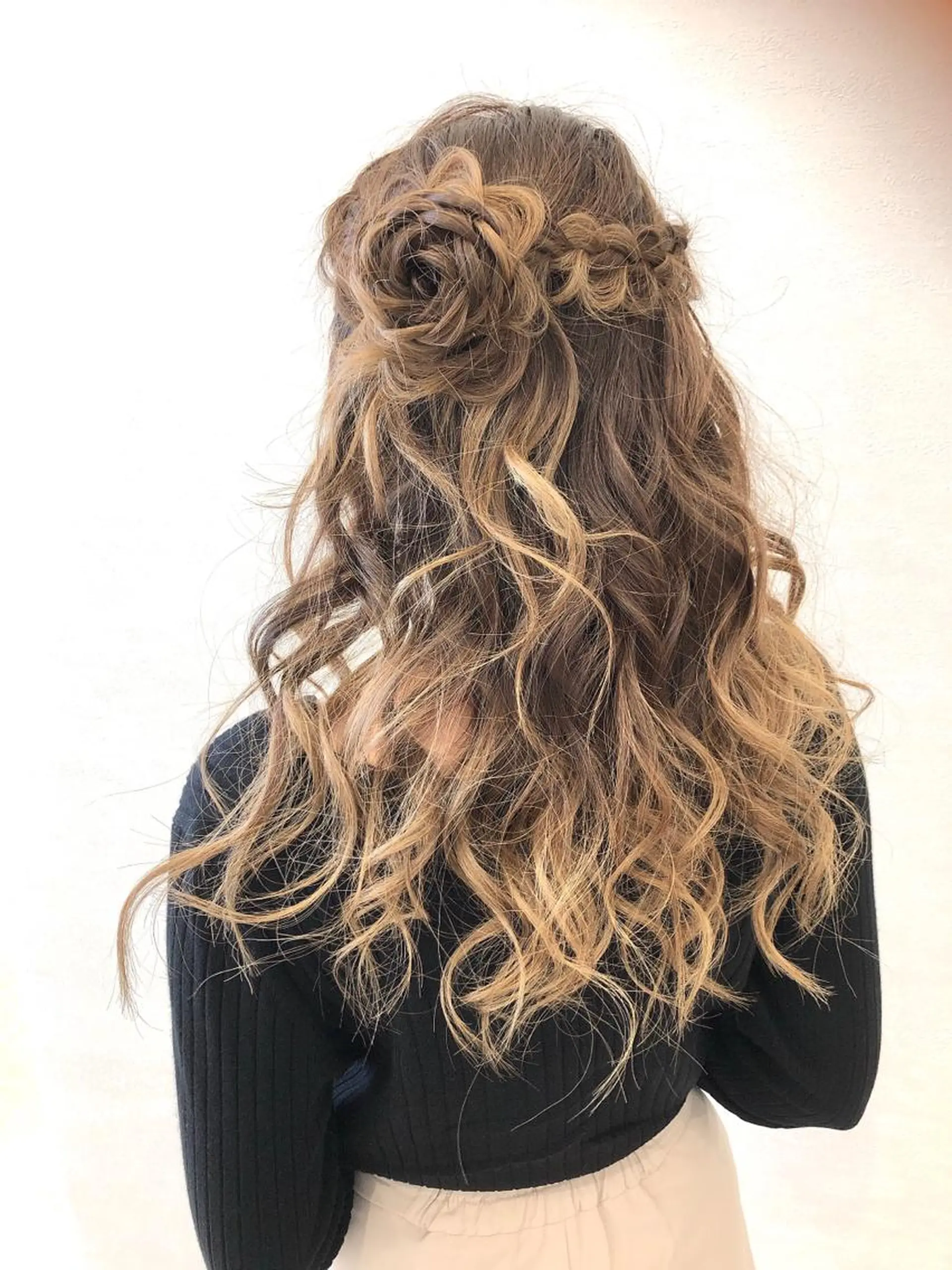 ロング ヘアアレンジ ハーフアップ 安田 美由紀のヘアスタイル