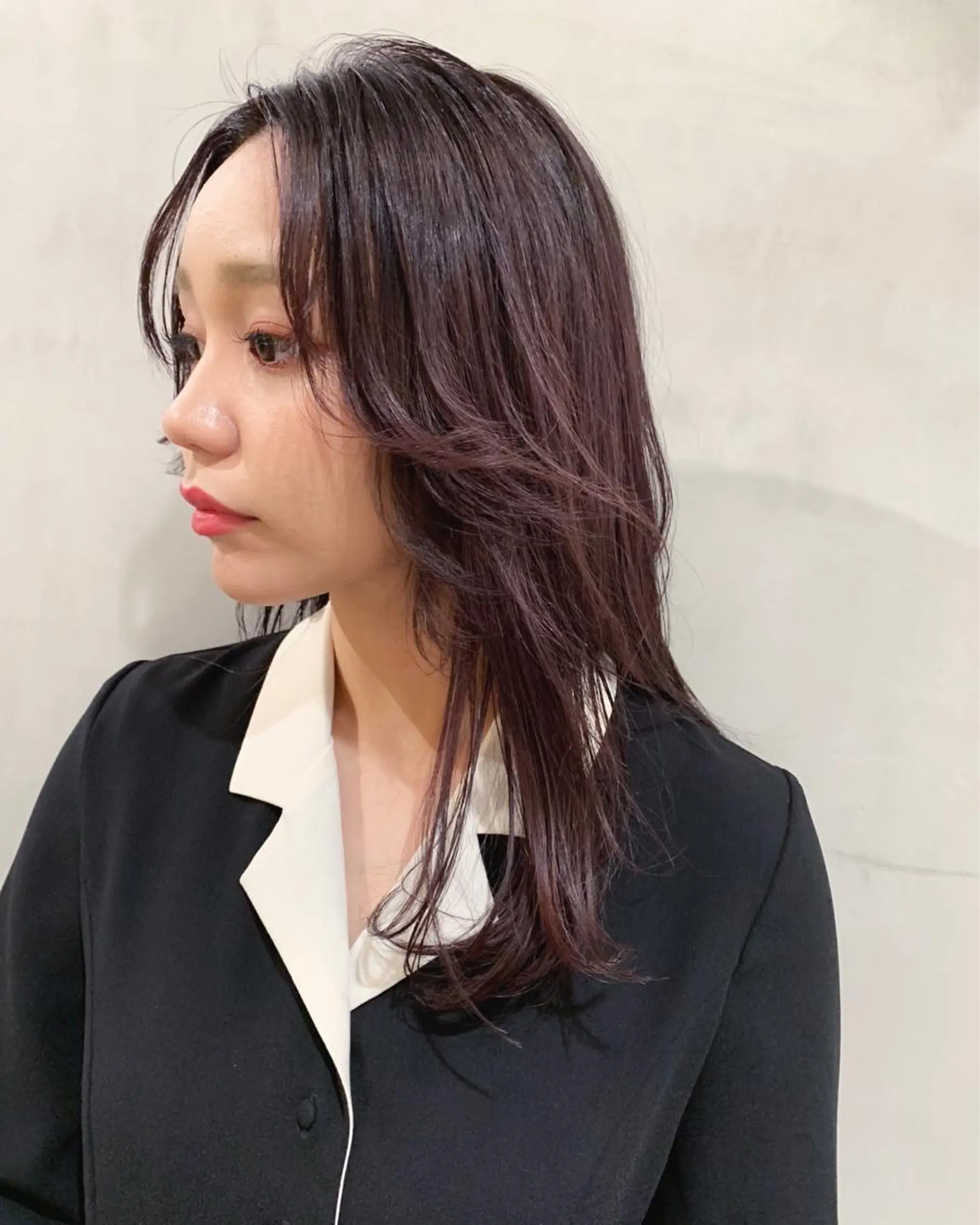 セミロング カラー ウルフカット カット ヘアカラー トリートメント 優 作のヘアスタイル