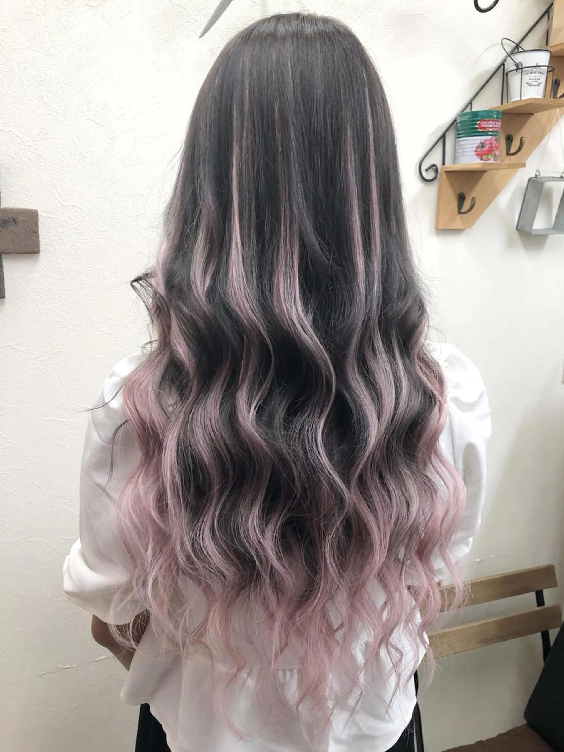 ロング カラー ヘアアレンジ シールエクステ アッシュ ダークアッシュ ピンクカラー ピンクアッシュ ヘアカラー トリートメント エクステ KEISUKE🐶 NEXT池袋のヘアスタイル