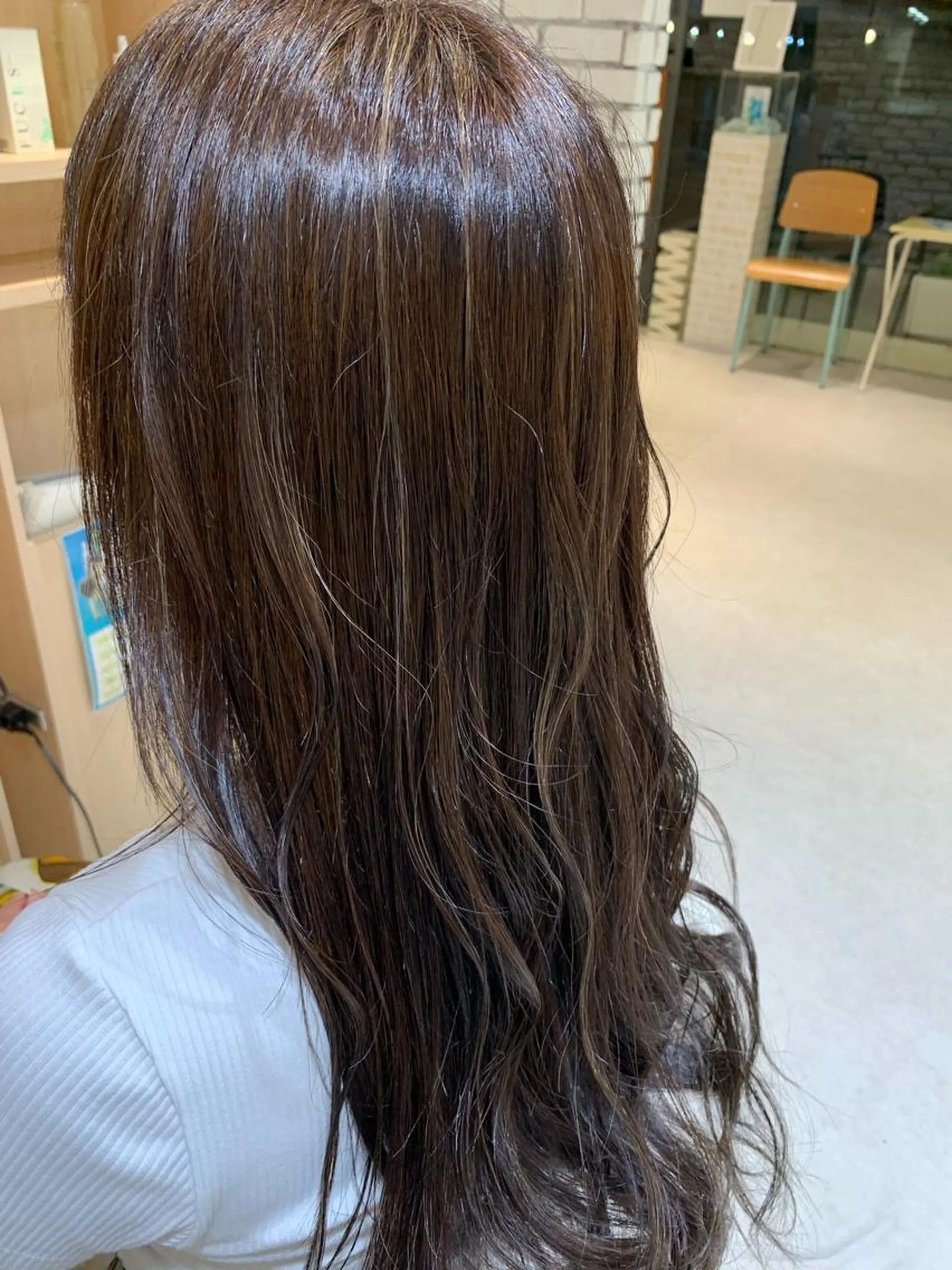 ロング カラー ハイライトカラー ハイライト 宮本 季奈のヘアスタイル