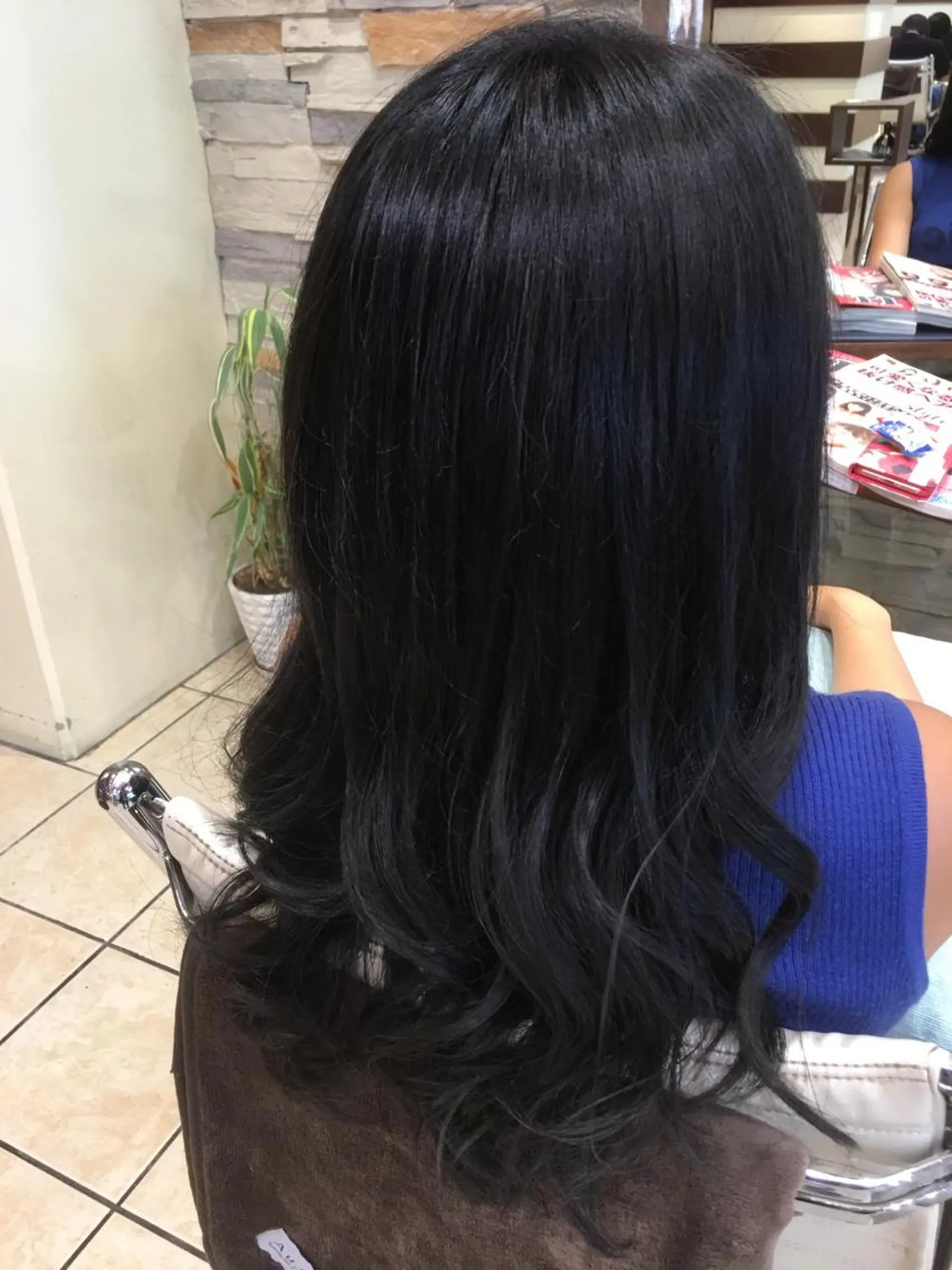 ロング カラー アッシュ ブルーカラー ブルーアッシュ TAKA 髪質改善のヘアスタイル
