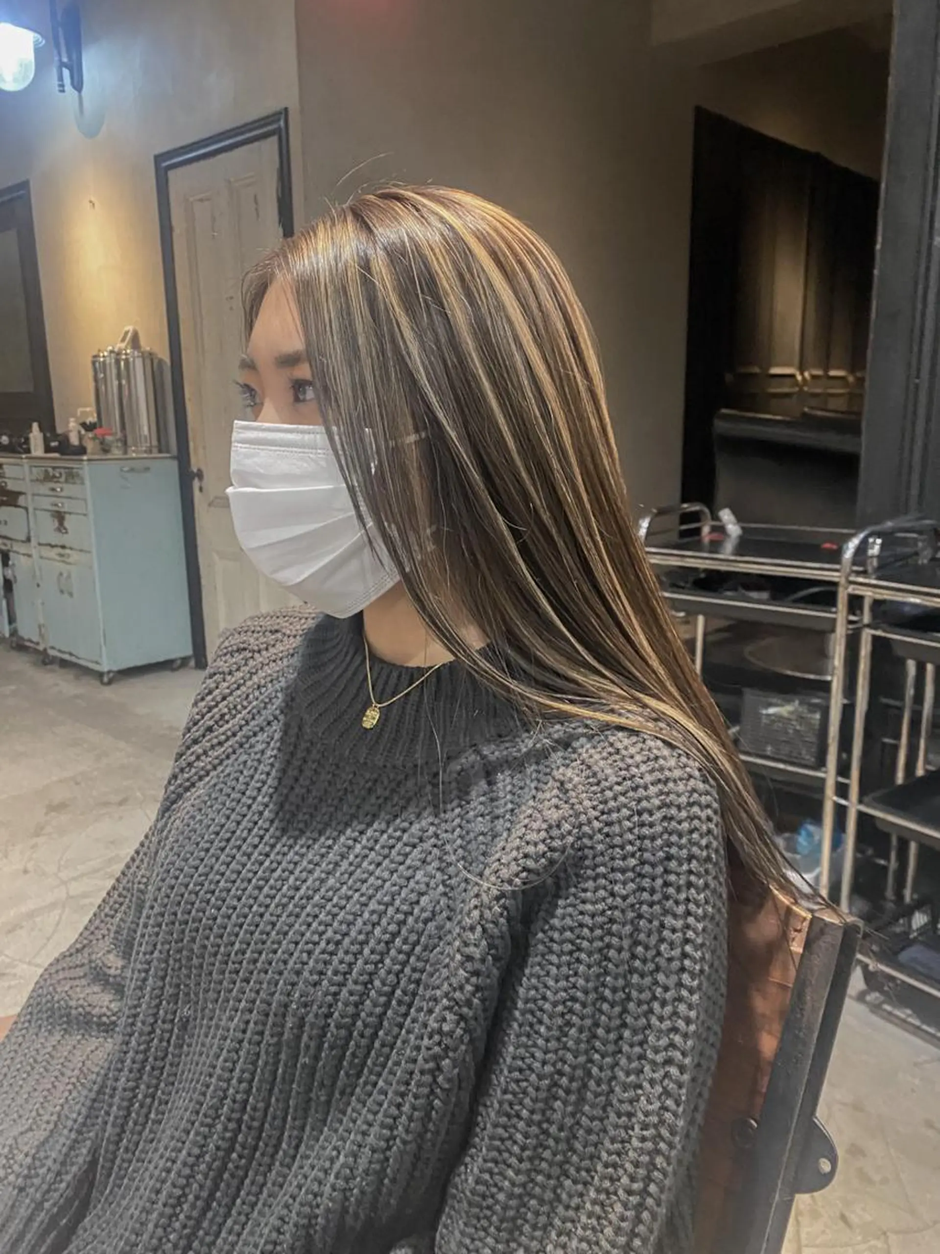 セミロング カラー カット ヘアカラー トリートメント 海外デザイン🇺🇸 石渡諒太のヘアスタイル
