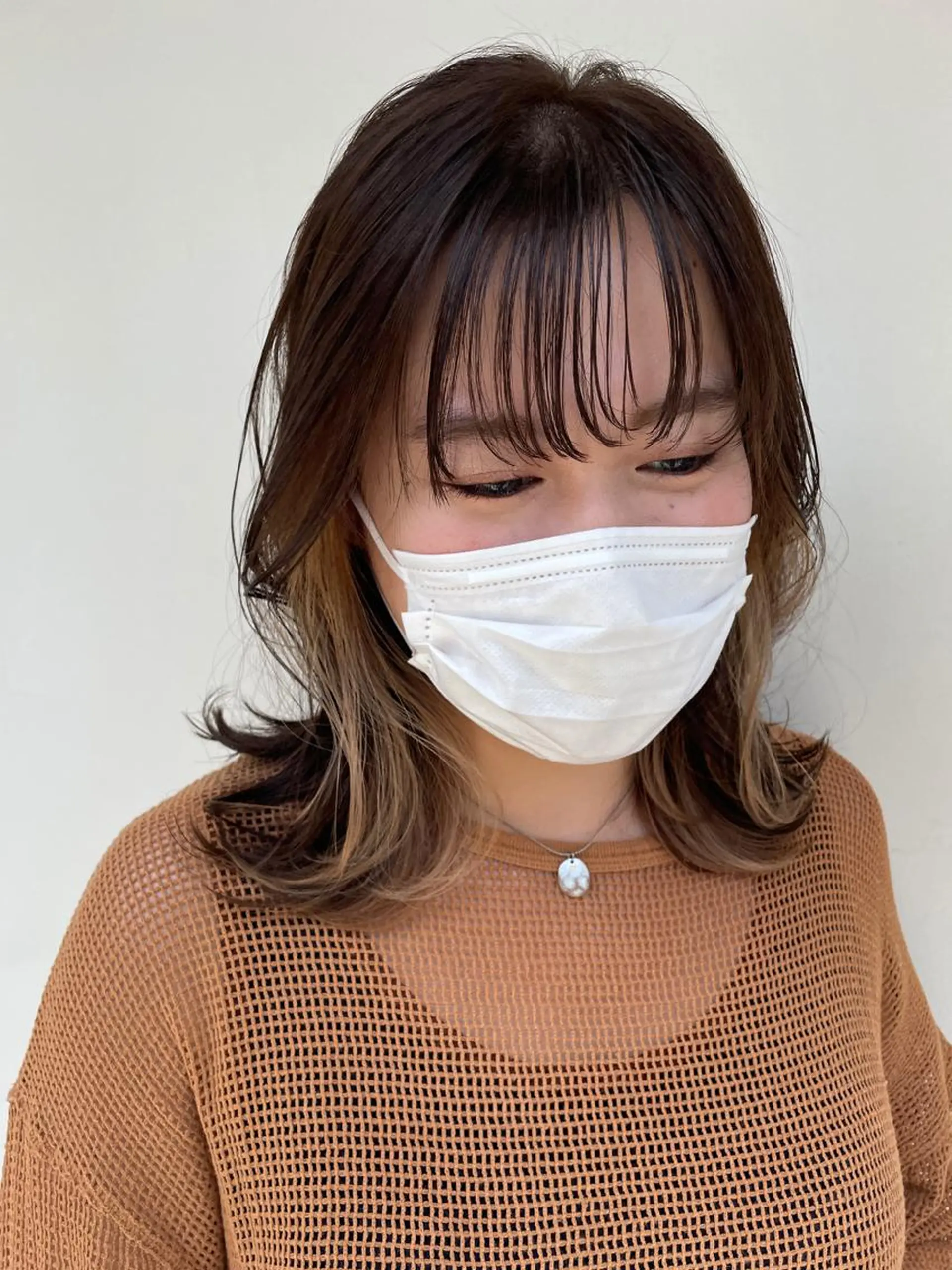 ミディアム カット ヘアカラー 女性に人気♪ はやしほのかのヘアスタイル