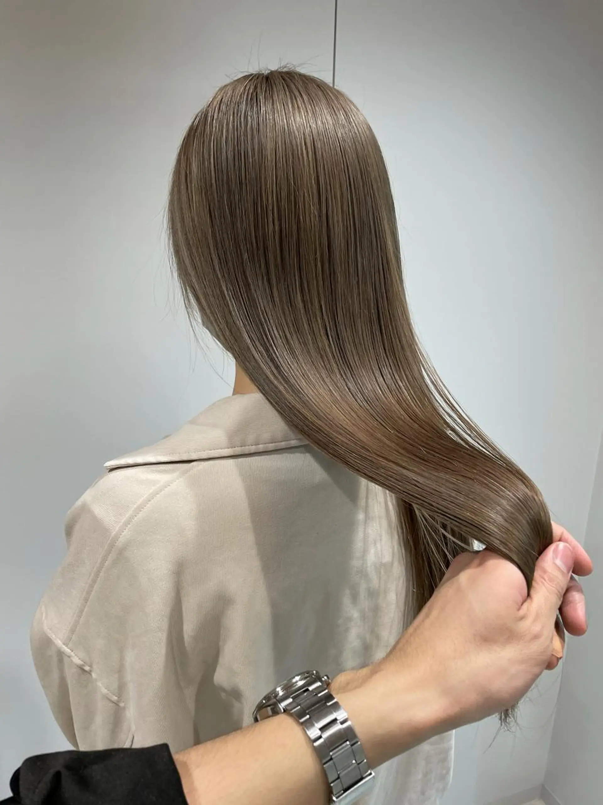 ロング カラー ベージュカラー ミルクティーベージュ ヘアカラー 髪質改善 【KEIKI】のヘアスタイル