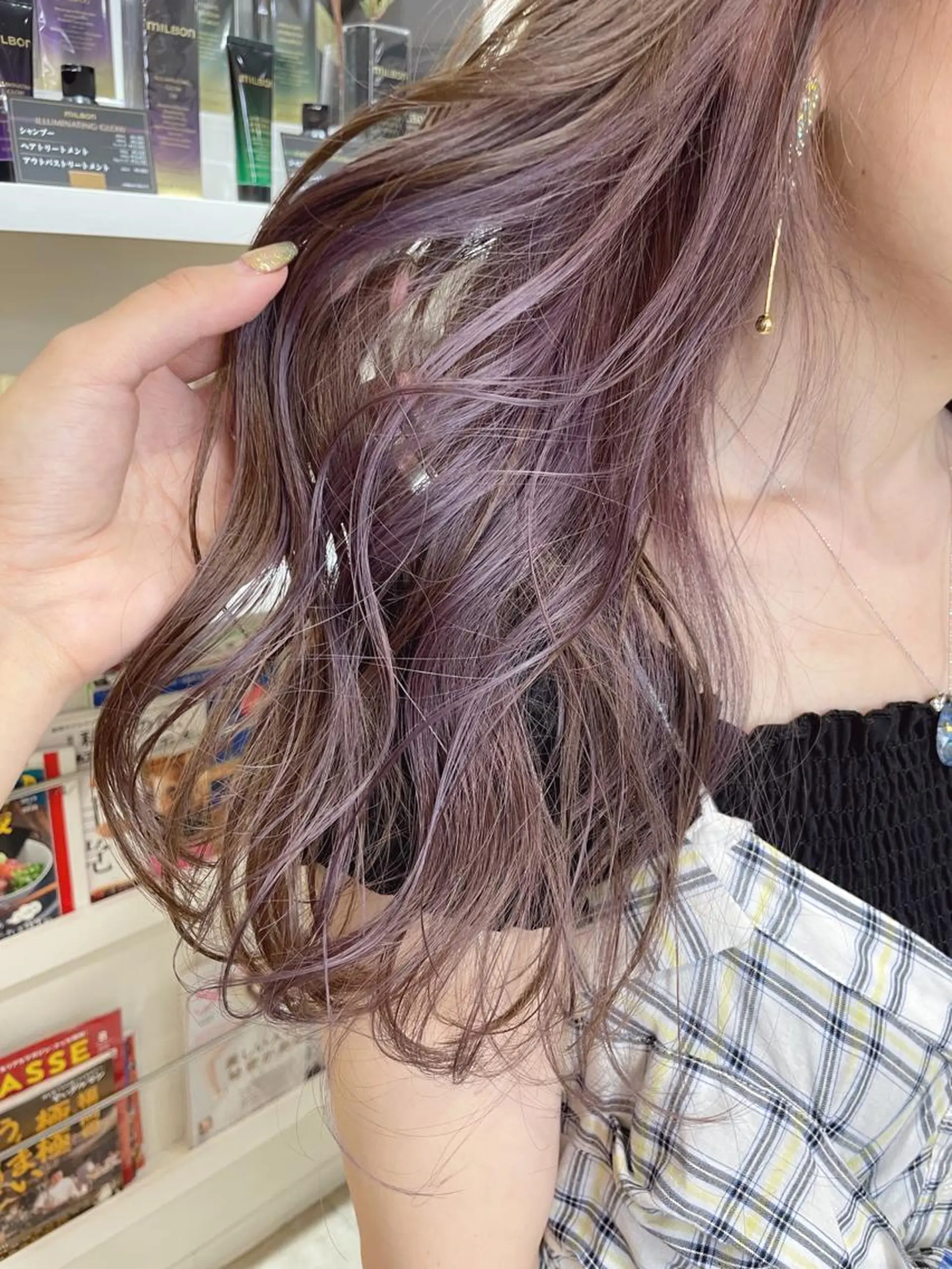 セミロング カラー イヤリングカラー ヘアカラー Rina  のヘアスタイル