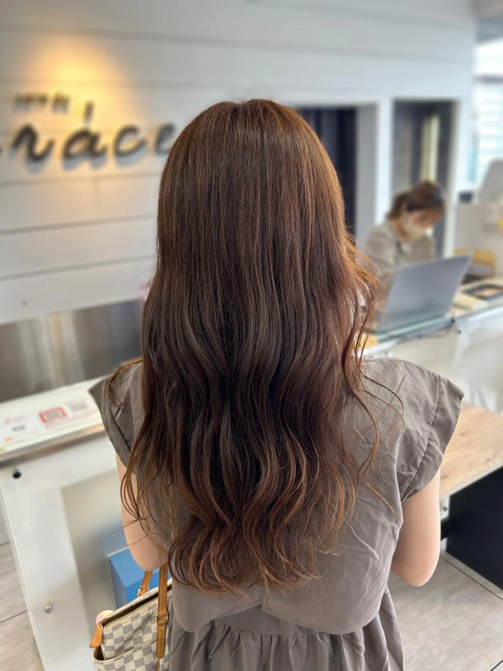 ロング カラー カット ヘアカラー トリートメント 濱田 佳奈映のヘアスタイル
