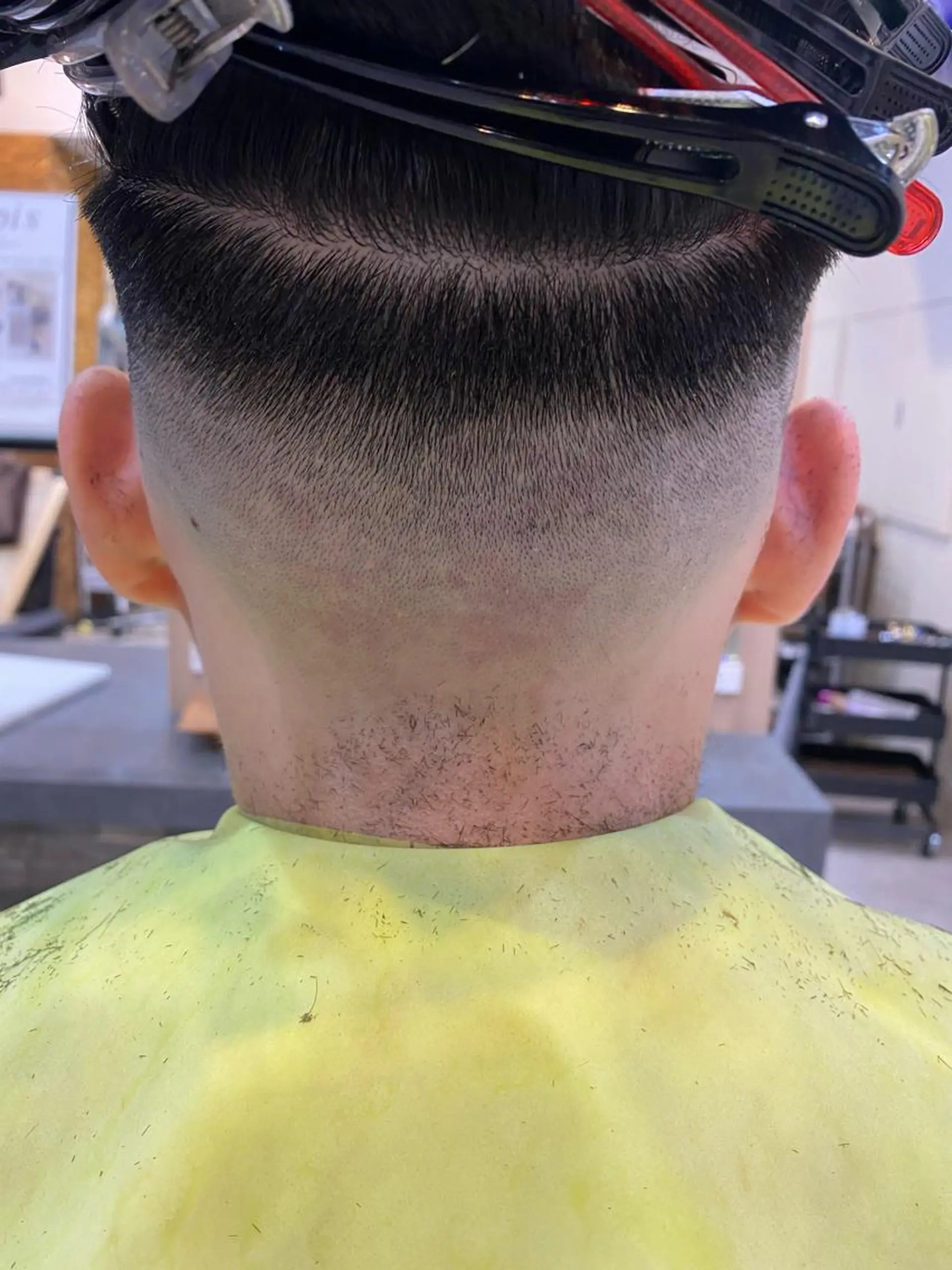 ショート メンズ フェードカット スキンフェード カット men'slapis YUTOのヘアスタイル