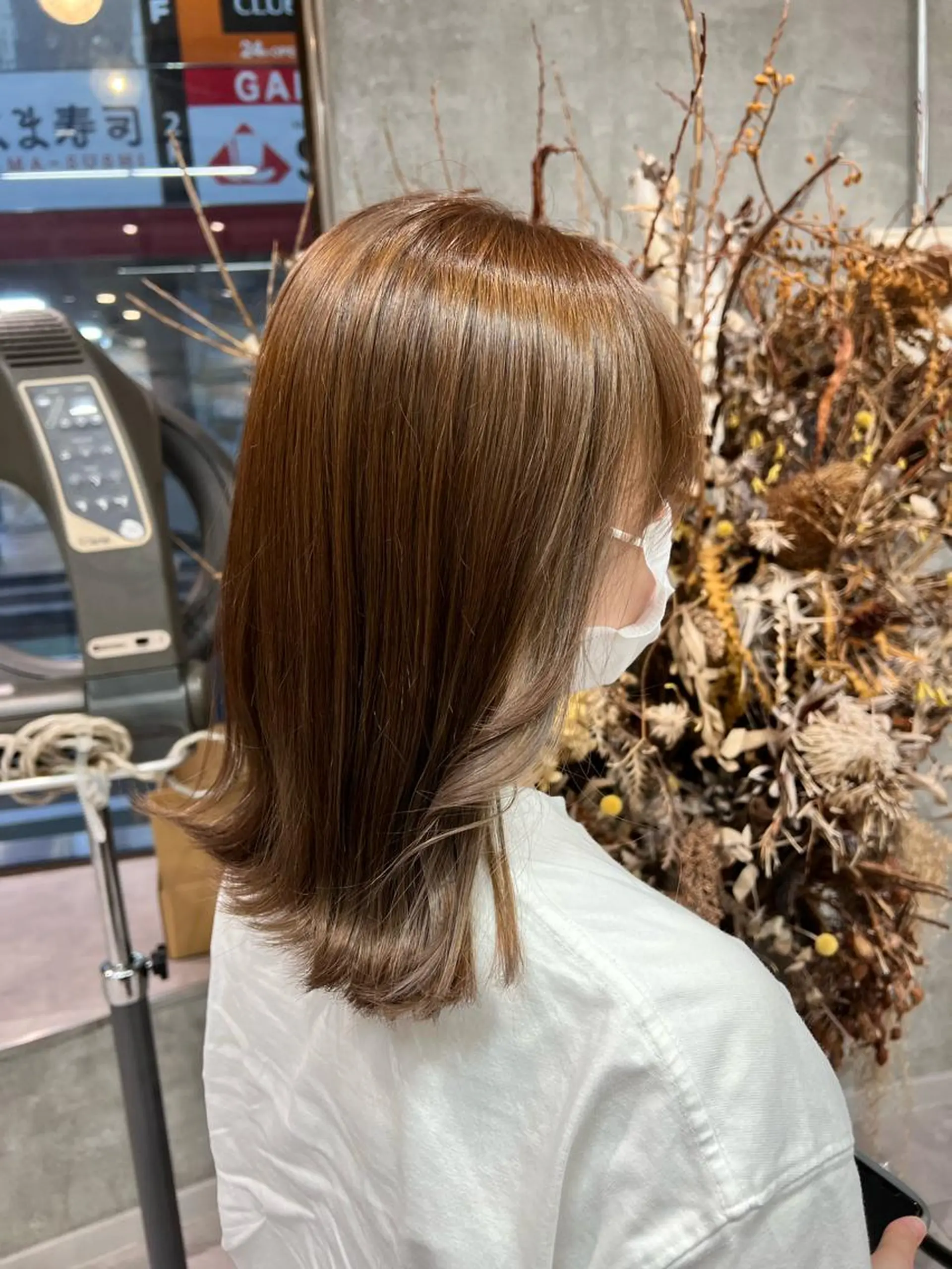 ミディアム カラー イヤリングカラー ヘアカラー トリートメント 🌞レイヤー×カラー 前川那津美🌞のヘアスタイル