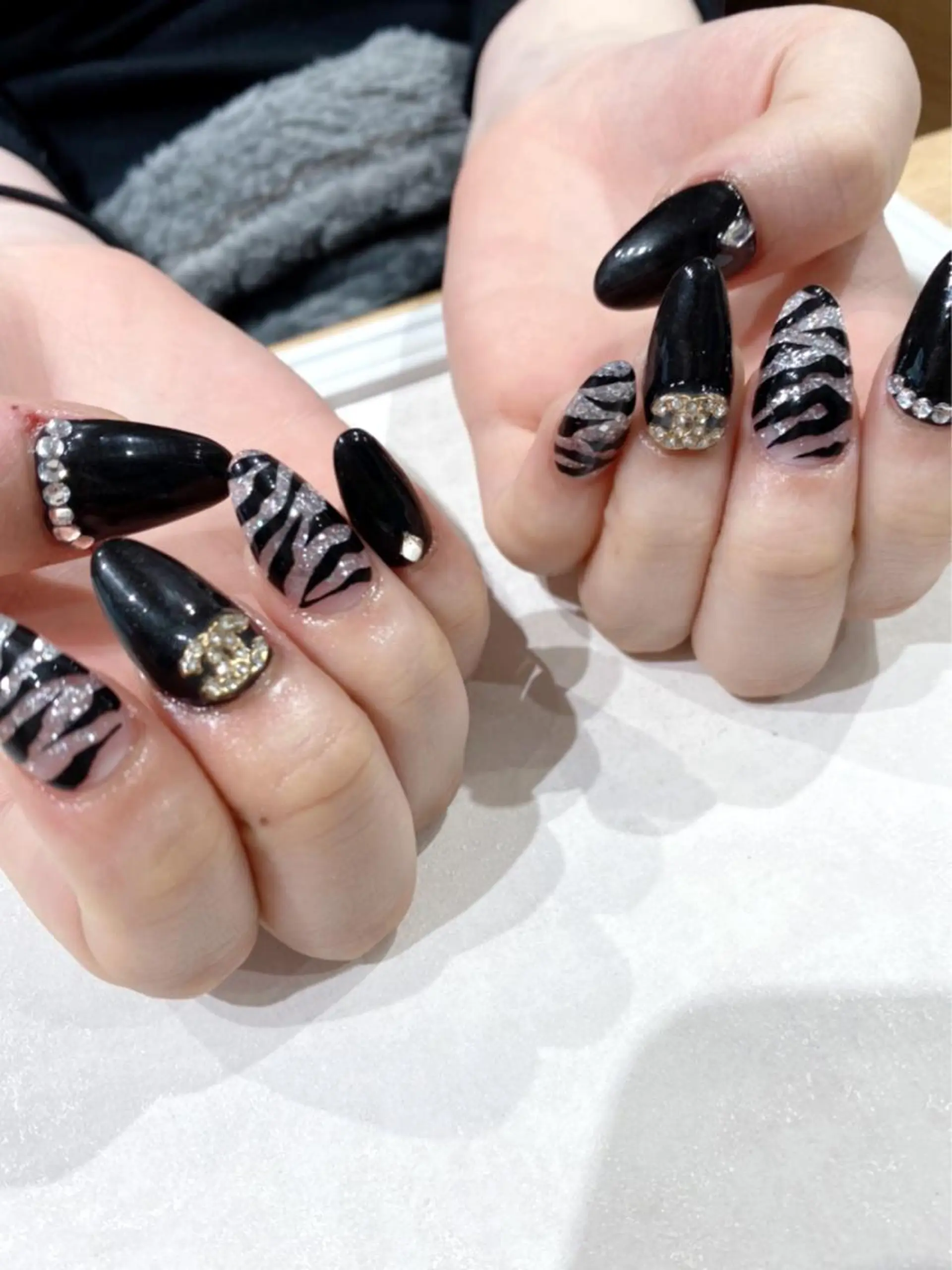 セミロング ハンドネイル Nail R💫 naoのネイルデザイン