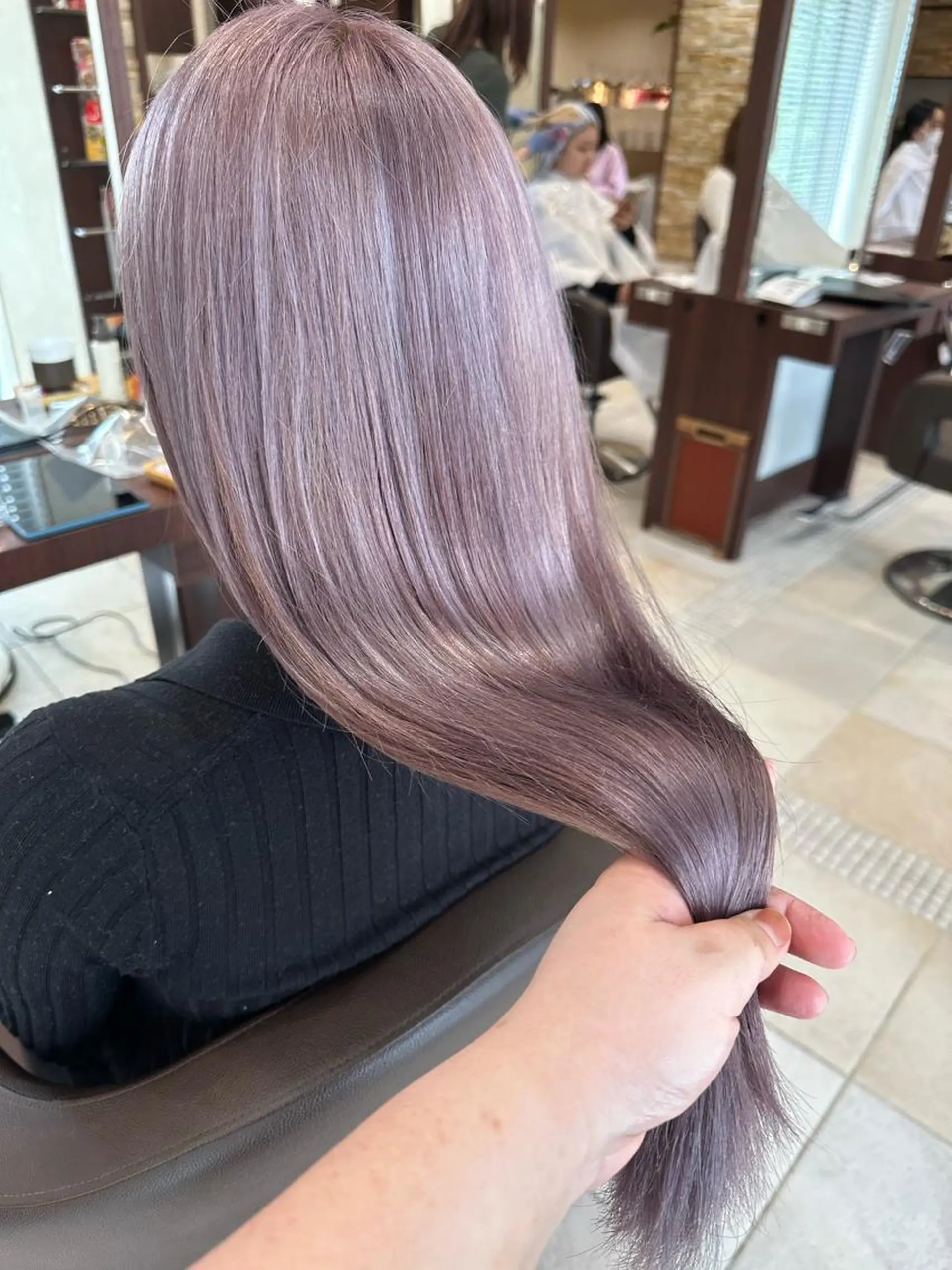 ショート 美容室FaB千葉店所属・千葉ハイトーンカラー KASUMIのヘアスタイル