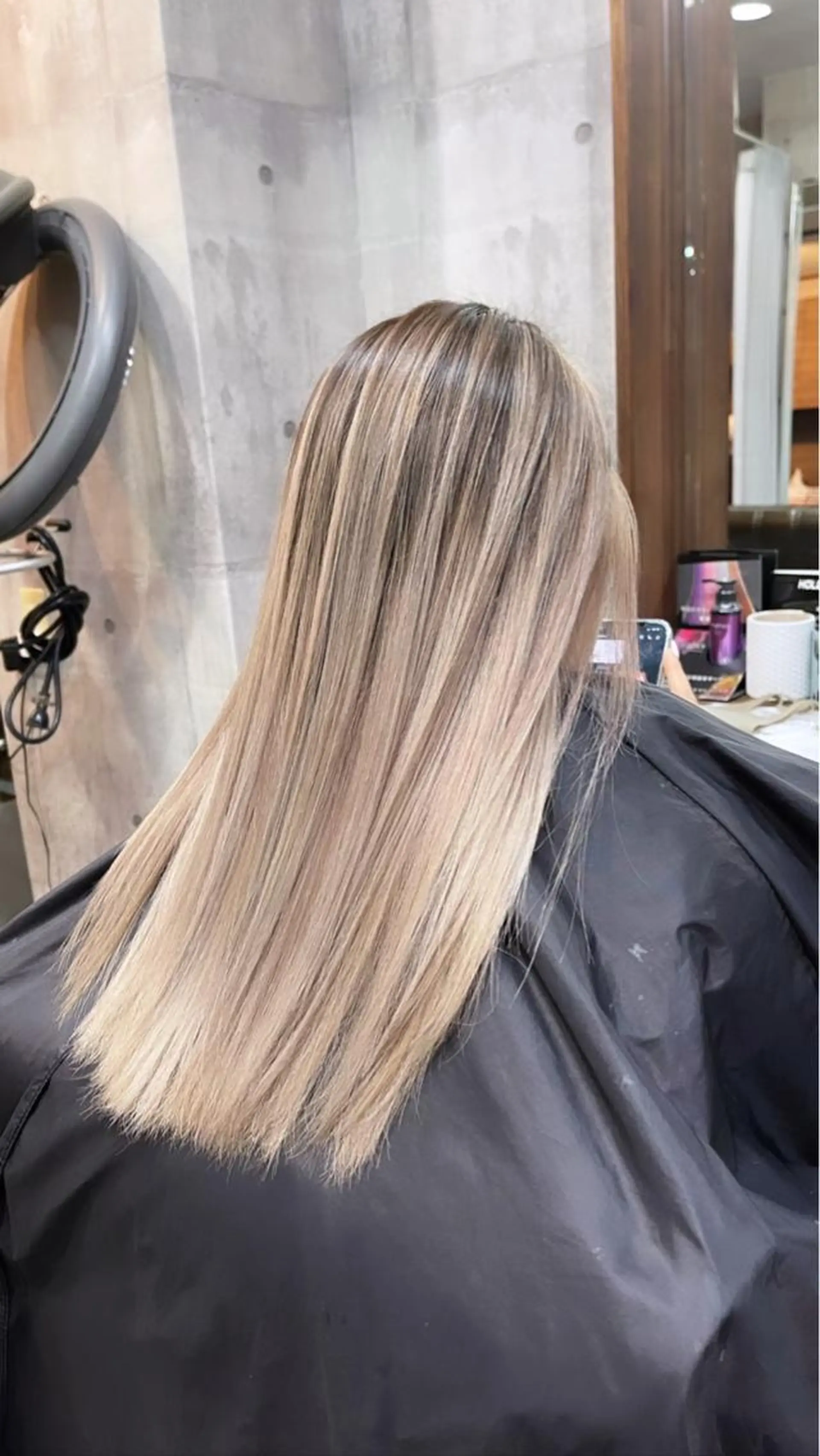 ロング カラー ヘアカラー トリートメント 難波ブリーチカラー 伊藤洋輝のヘアスタイル