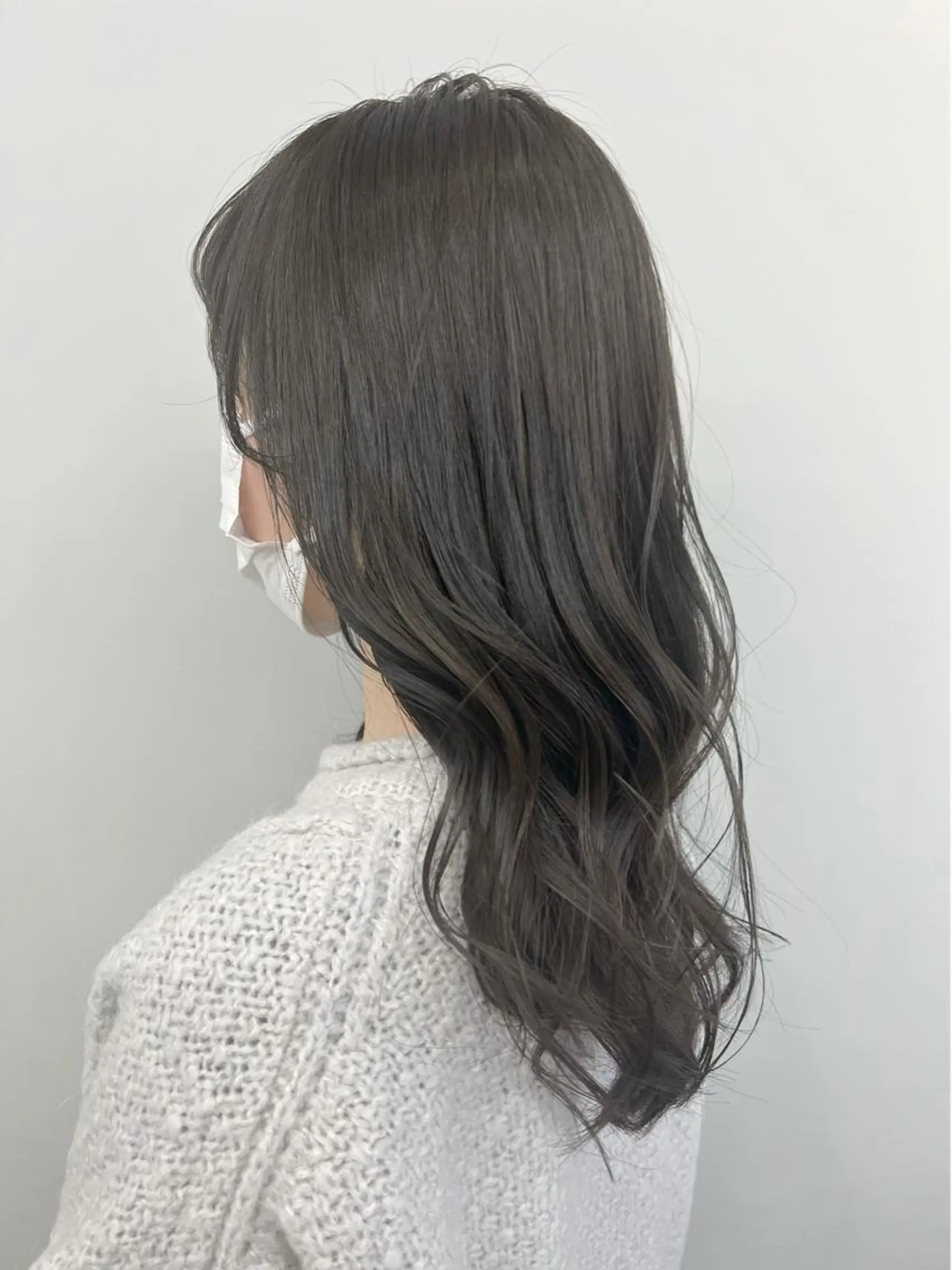 ロング カラー アッシュ アッシュグレー 代表　YUKI ☆のヘアスタイル