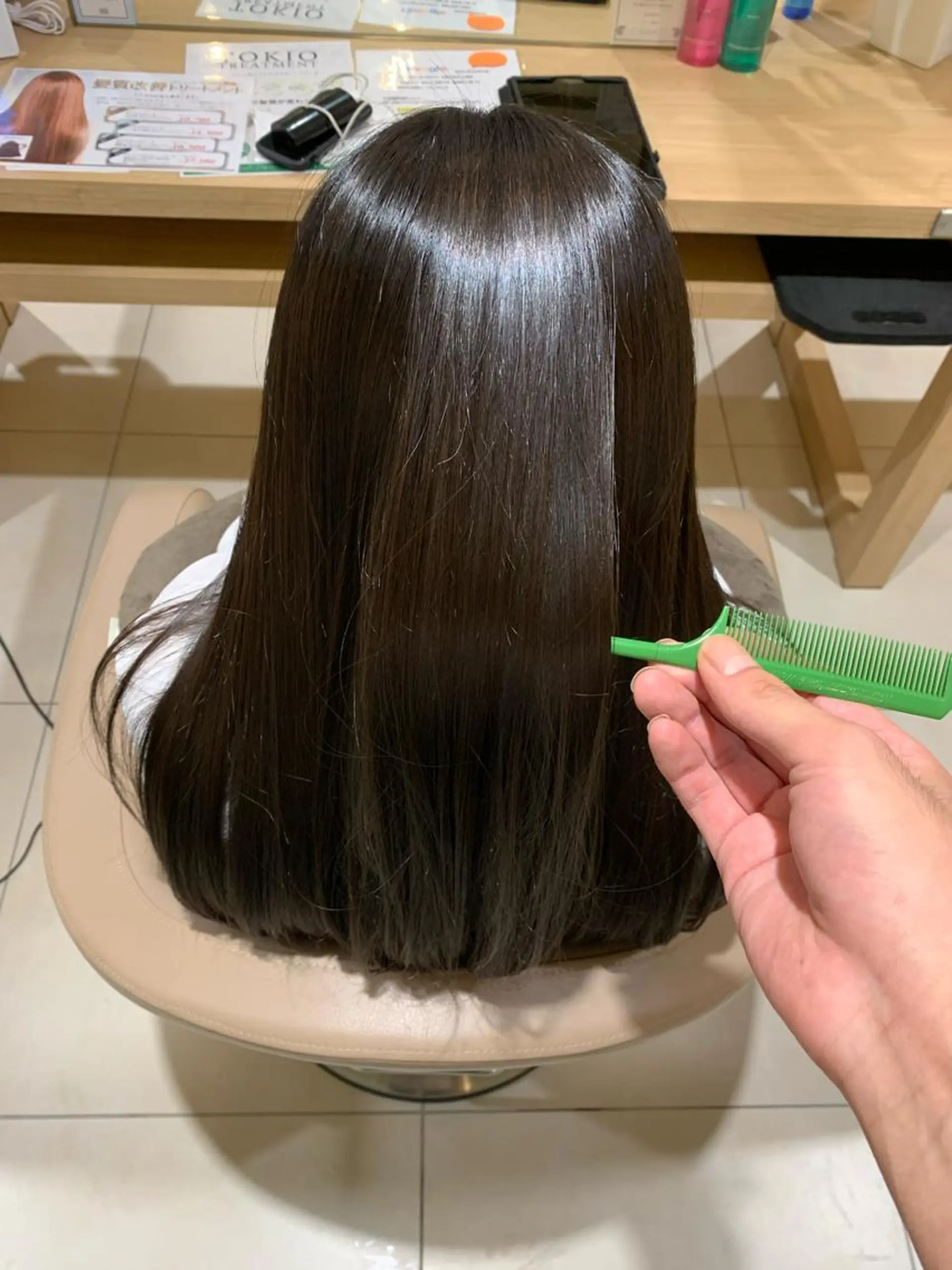 ミディアム 縮毛矯正 髪質改善　鈴木のヘアスタイル