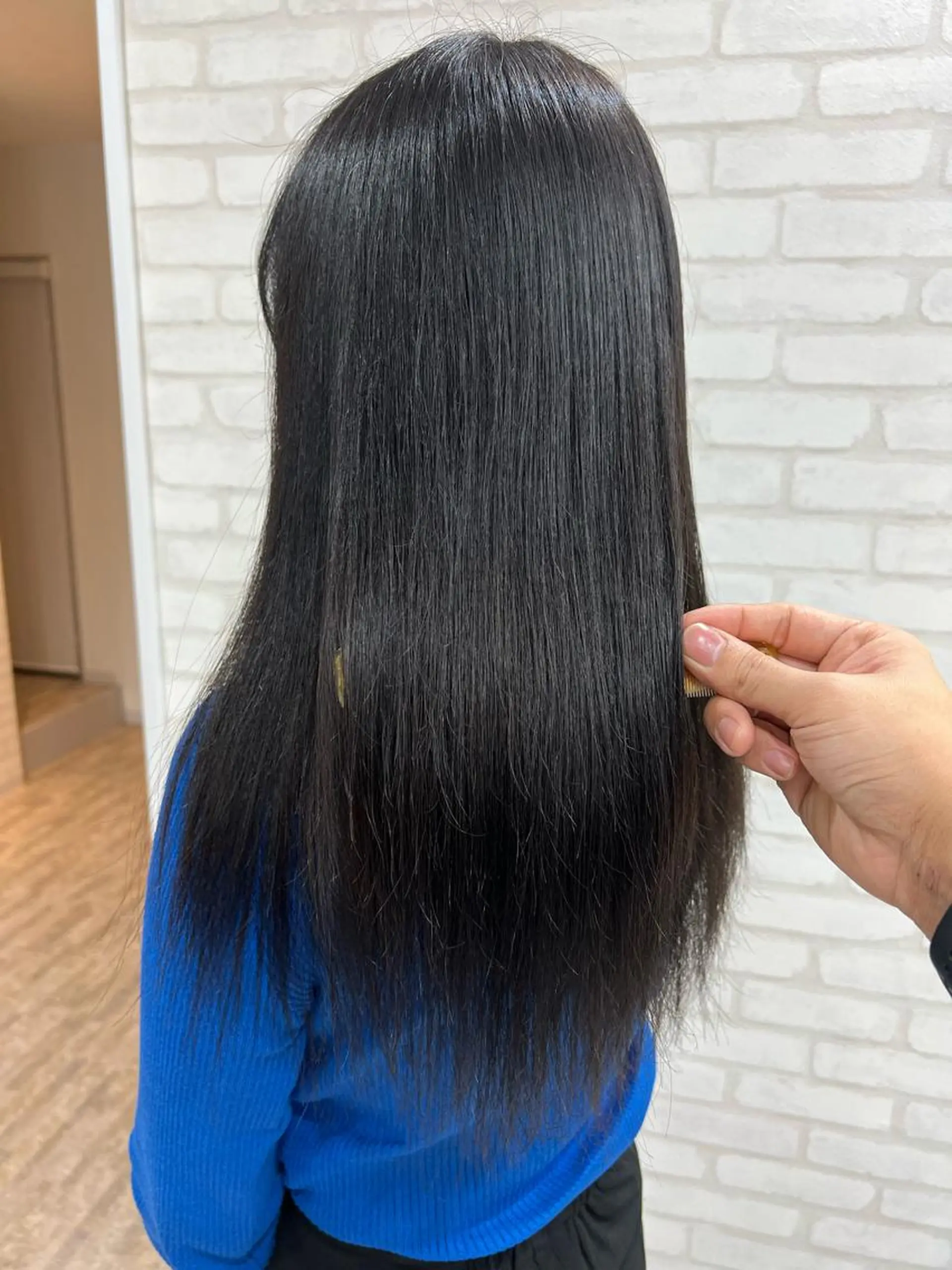 ロング 髪質改善 貸切サロンのヘアスタイル