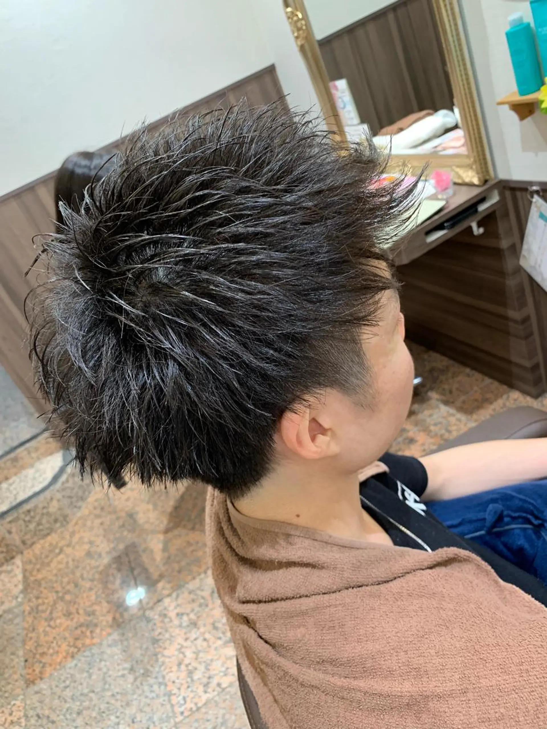 ショート ヘアアレンジ メンズ マッシュ カット ヘアカラー トリートメント IwAsh中山所属・✂︎中山ブリーチ・ パーマ✂︎露木智也のヘアスタイル