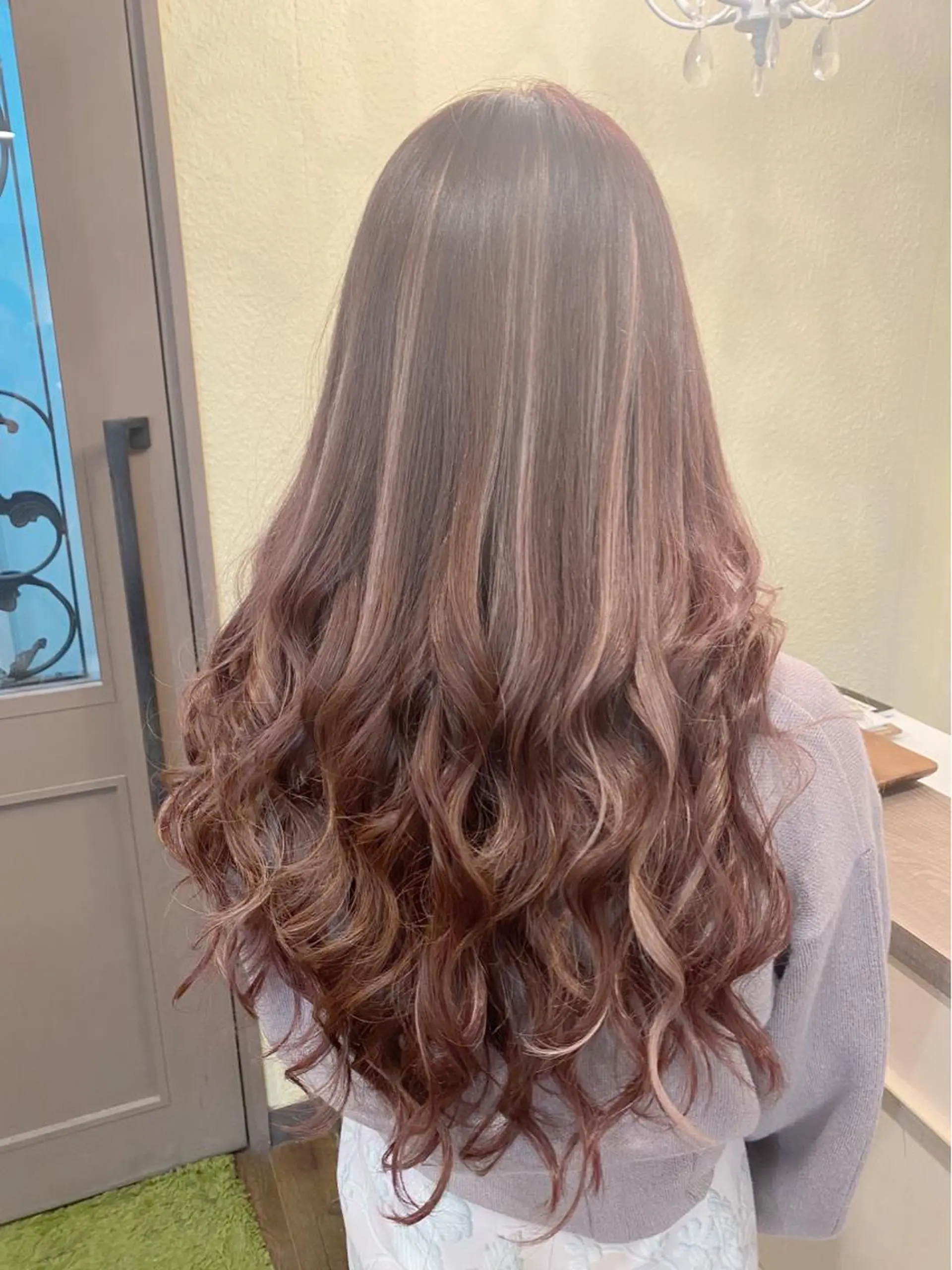 ロング シールエクステ エクステ ハイライト ロング 田井中 悠紀のヘアスタイル