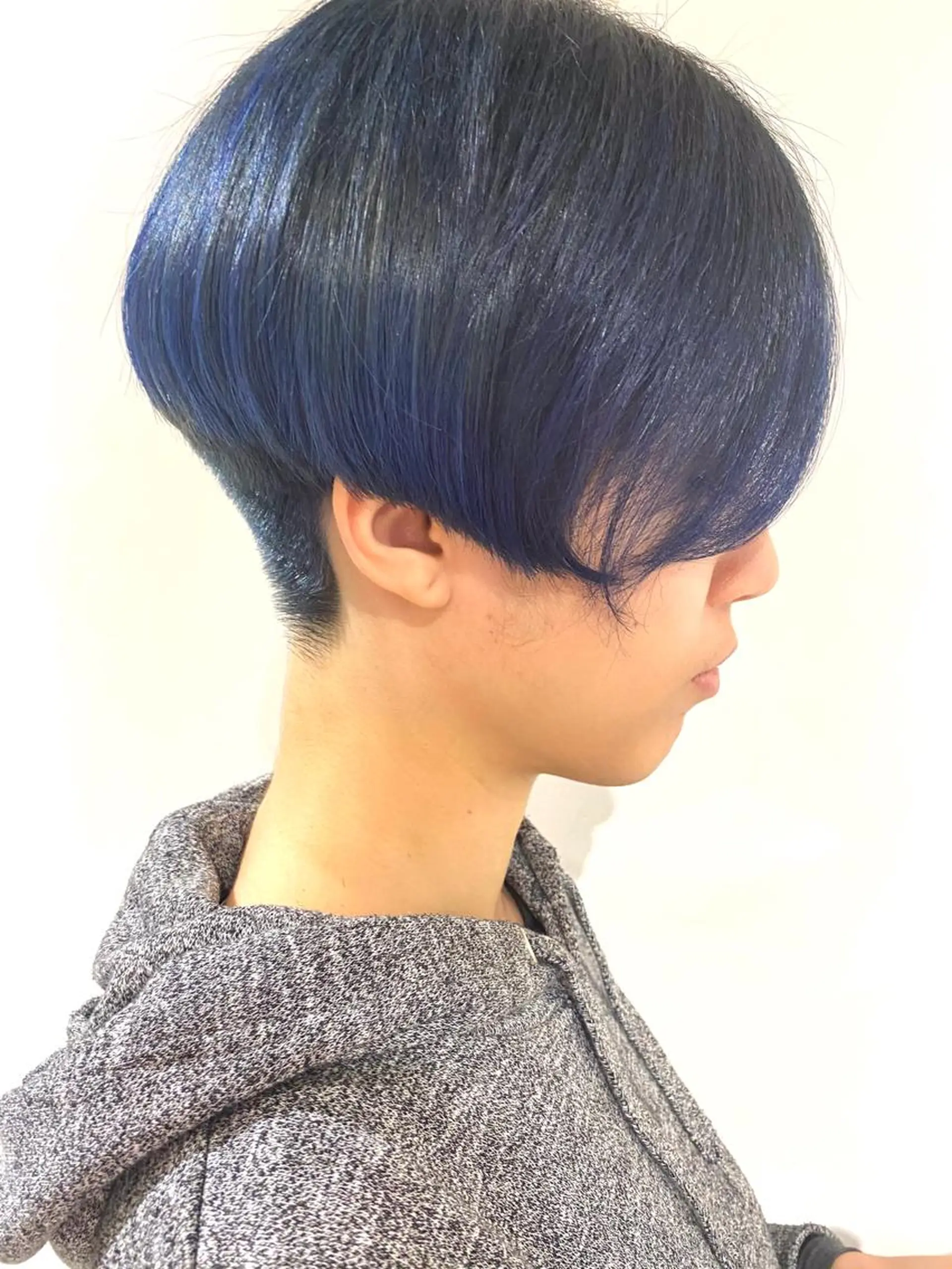 ショート カラー ショートボブ ブルーカラー ボブ ショートヘア TOPSTYLIST 🇬🇧JIMMYのヘアスタイル