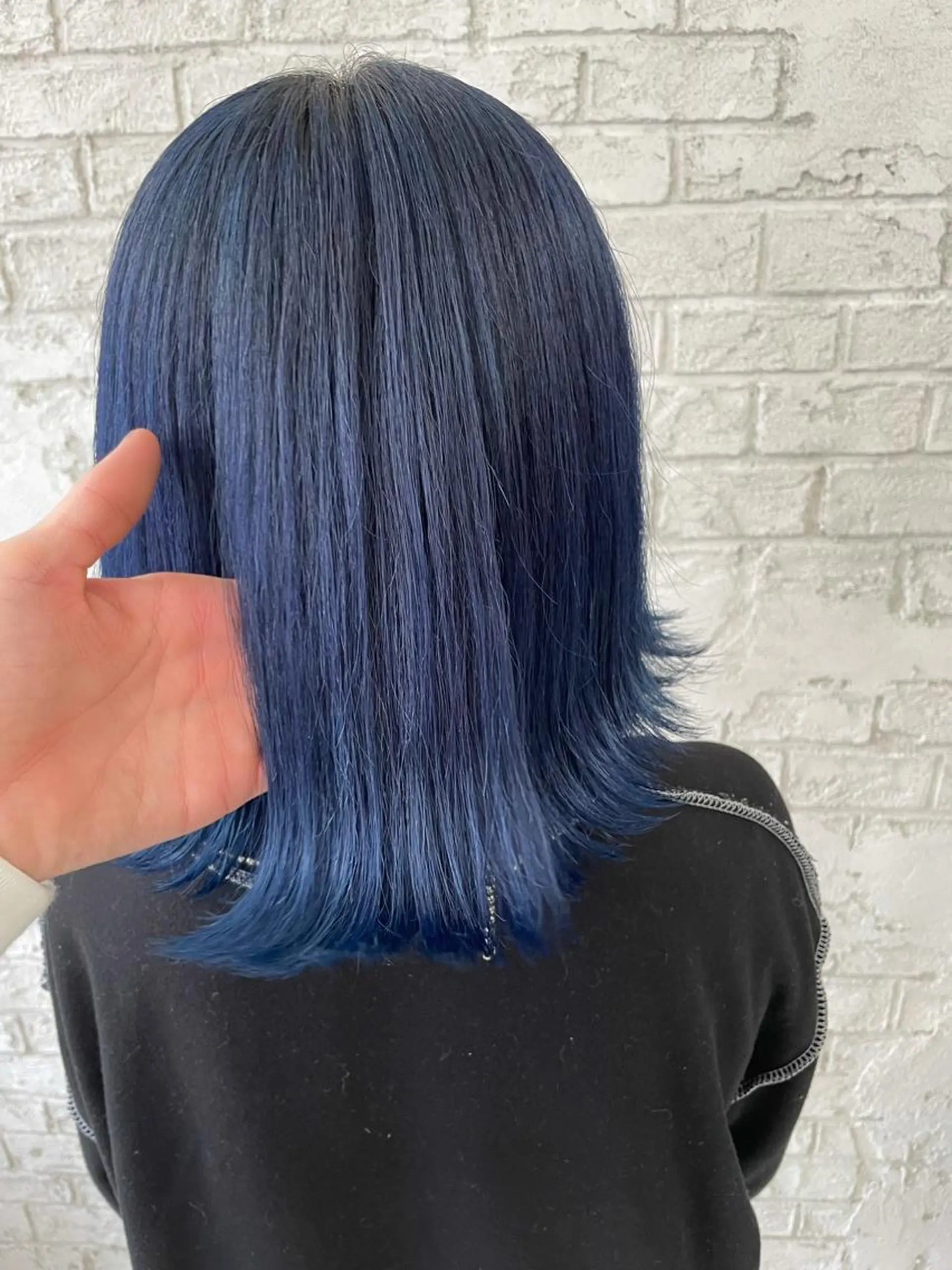 ミディアム カラー ブリーチ ブルーカラー ブルーラベンダー ケアブリーチ ダブルカラー カット ブリーチ特化 ハイトーンRYOYAのヘアスタイル