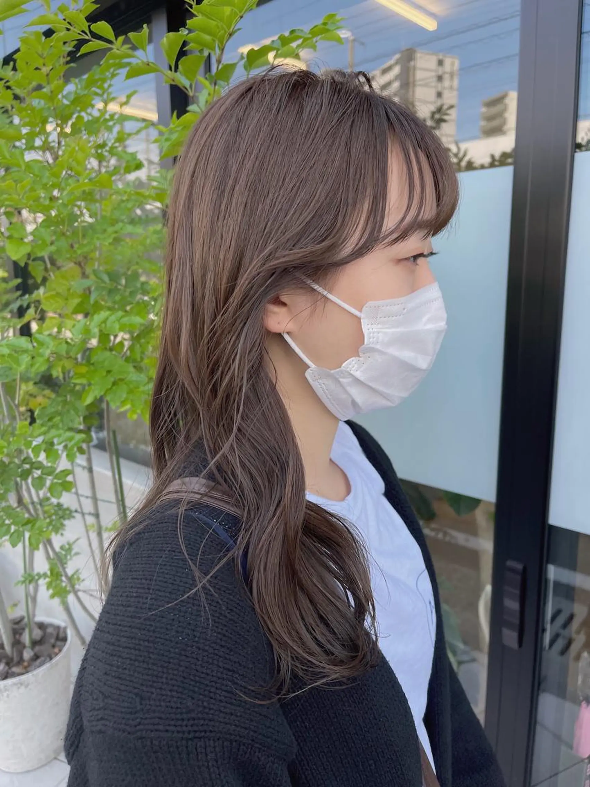 セミロング カラー ブリーチ グレージュ miyu🎀まつ毛 /耳つぼジュエリーのマツエク・マツパデザイン