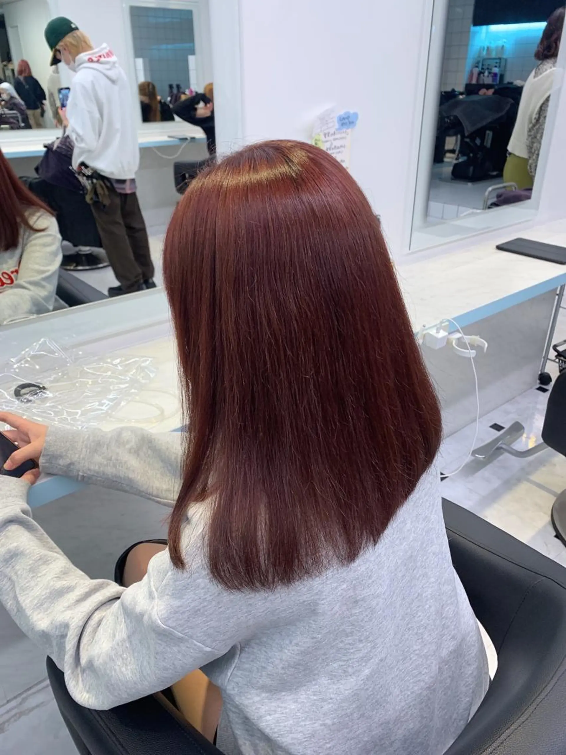 セミロング カット トリートメント ブリーチカラー 🩵MIZUKIのヘアスタイル