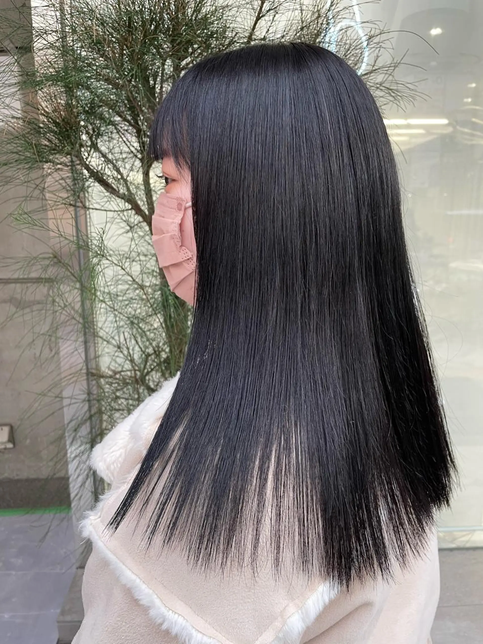 セミロング カラー 黒髪 ヘアカラー 🧁はるひ/ ZEST八王子🟡のヘアスタイル