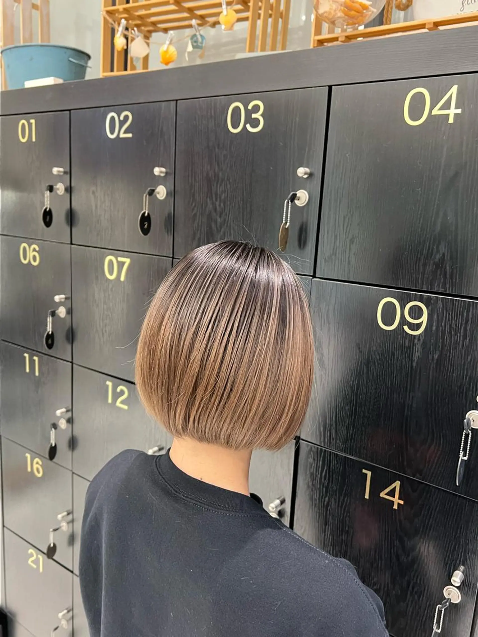 セミロング カラー バレイヤージュ レイヤーカット NEW Open‼️ SOI サタクのヘアスタイル