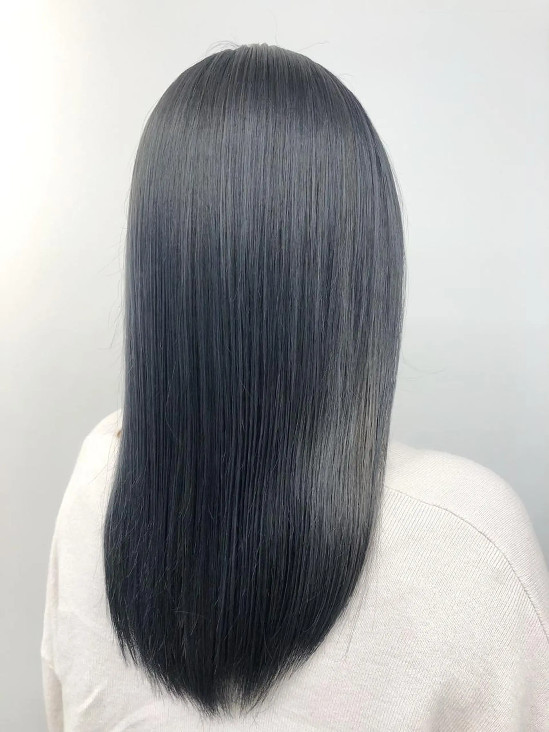 セミロング カラー 黒髪 ブルーカラー ブルーブラック 代表　YUKI ☆のヘアスタイル