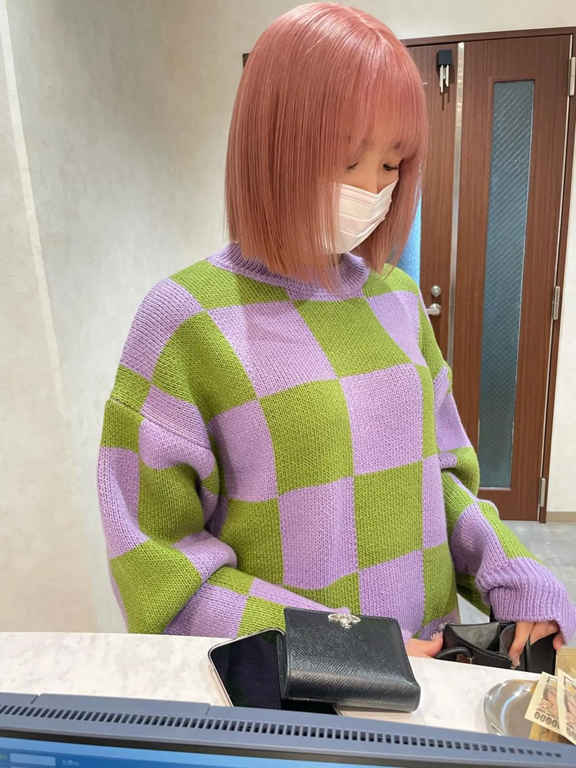 ミディアム ミストバング 韓国風カラー 卒業式のヘアスタイル 髪質改善 韓国風ヘア ViVIE所属・VIVIE天神 ブリーチのヘアスタイル