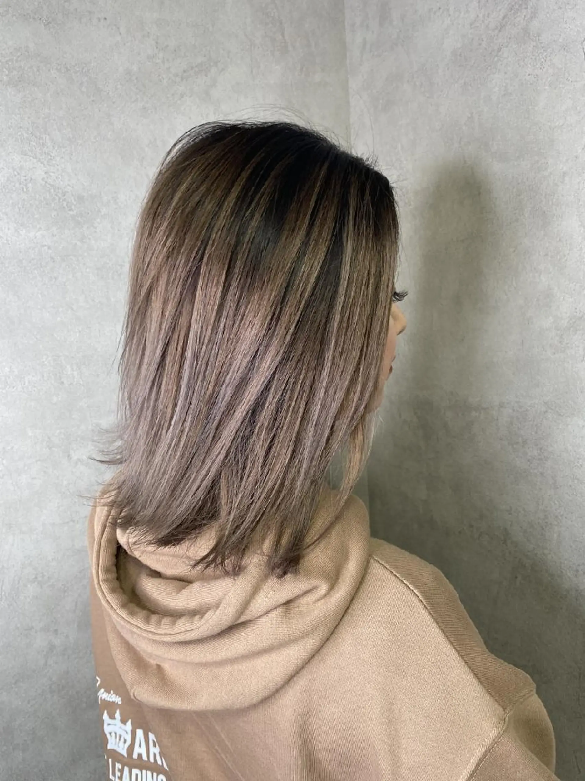 ミディアム カラー バレイヤージュ ベージュカラー ハイライトカラー ピンクカラー ピンクベージュ ヘアカラー トリートメント RIENS♡xrea 山本優舞のヘアスタイル