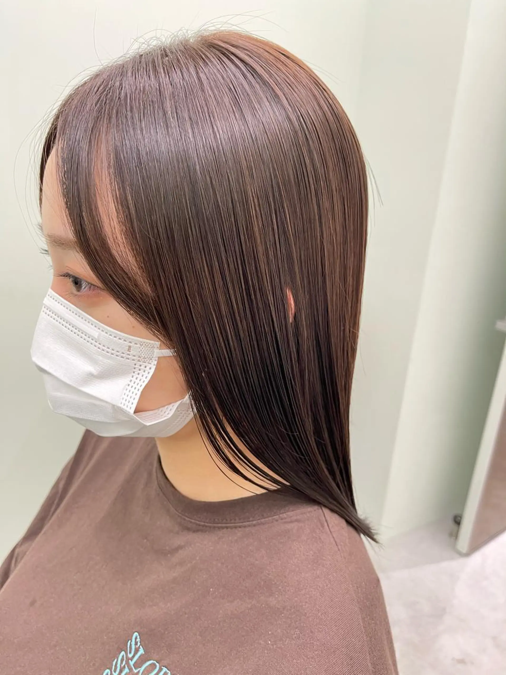 ミディアム カラー 寺尾 遥のヘアスタイル