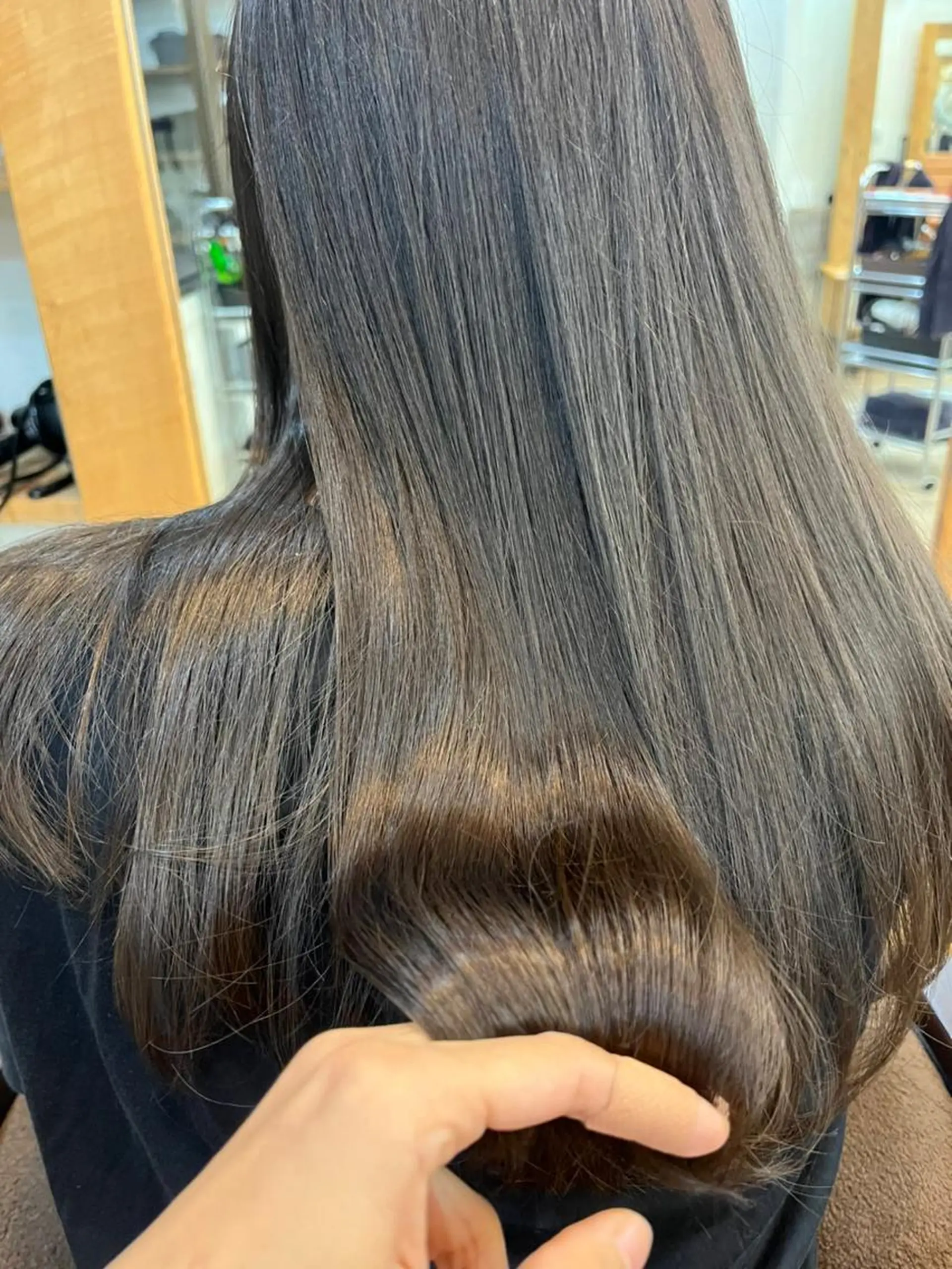 カラー ロング アディクシーカラー アッシュ ミストバング ブリーチ ブロンド カット ヘアカラー トリートメント N° anfeel 渋谷🪞🫧のヘアスタイル