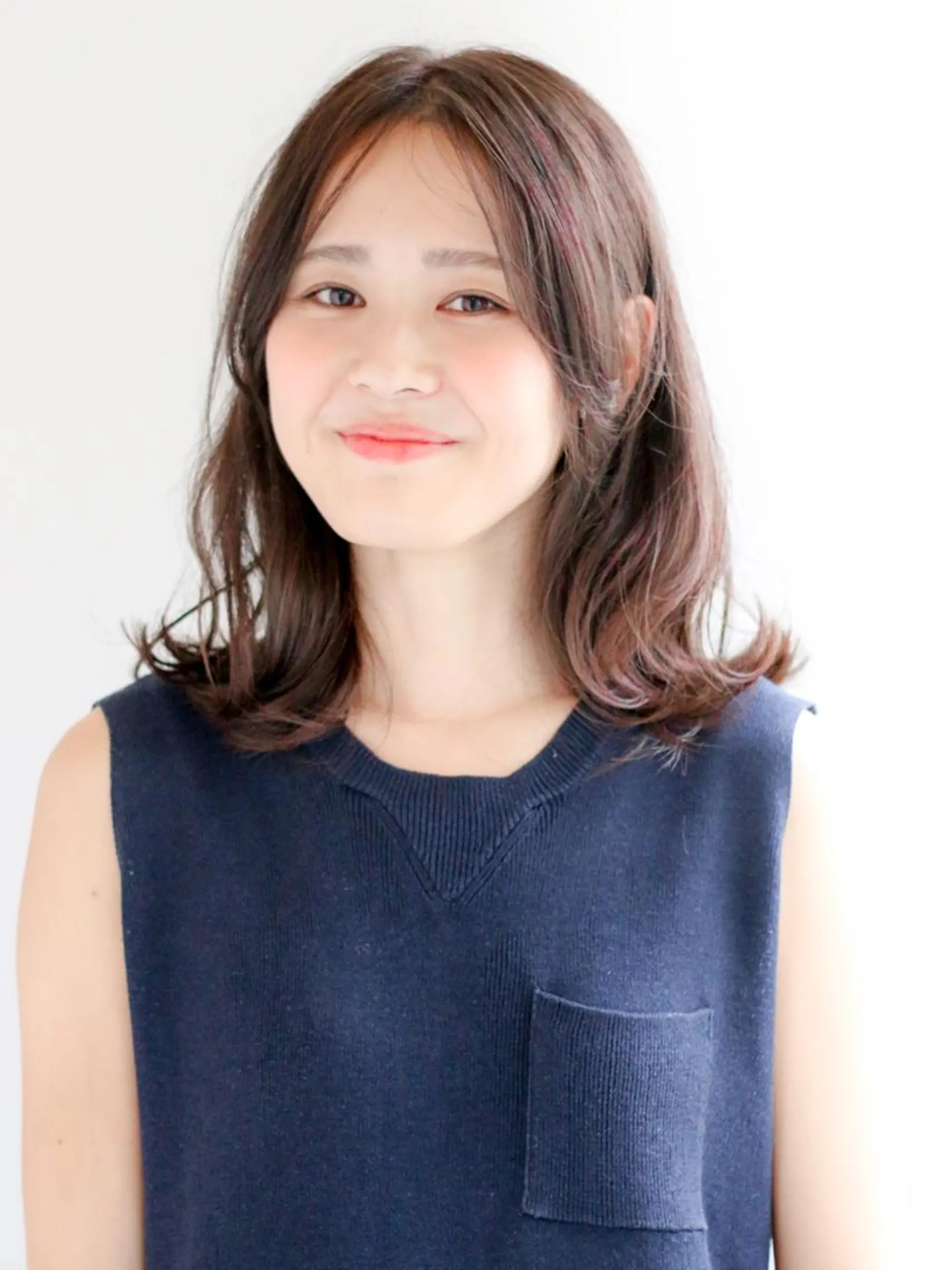 ミディアム カット ヘアカラー 古川 祥久のヘアスタイル