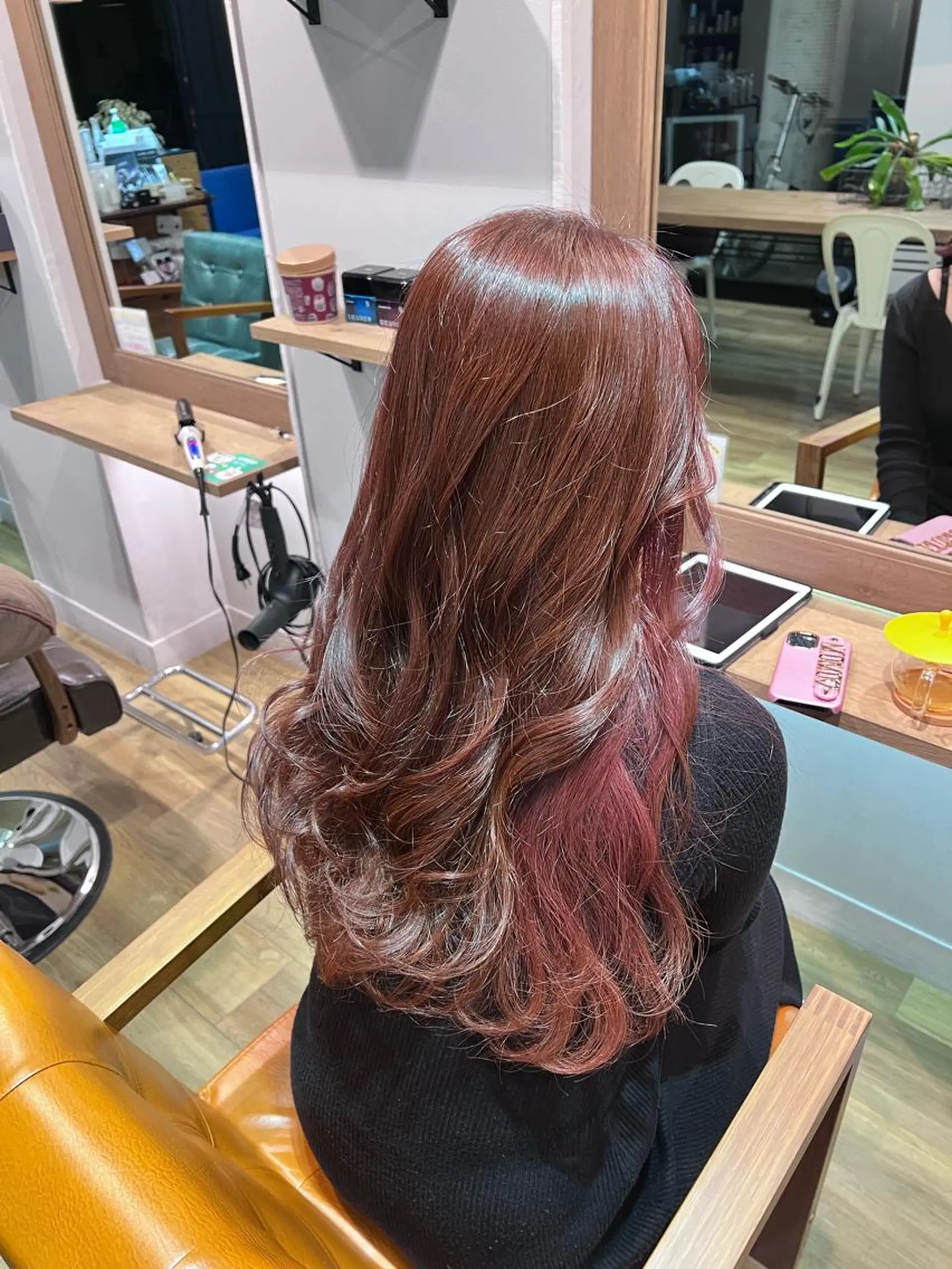 ロング カラー ブラウンカラー ピンクカラー ピンクブラウン ヘアカラー トリートメント ツキダテ ユイのヘアスタイル