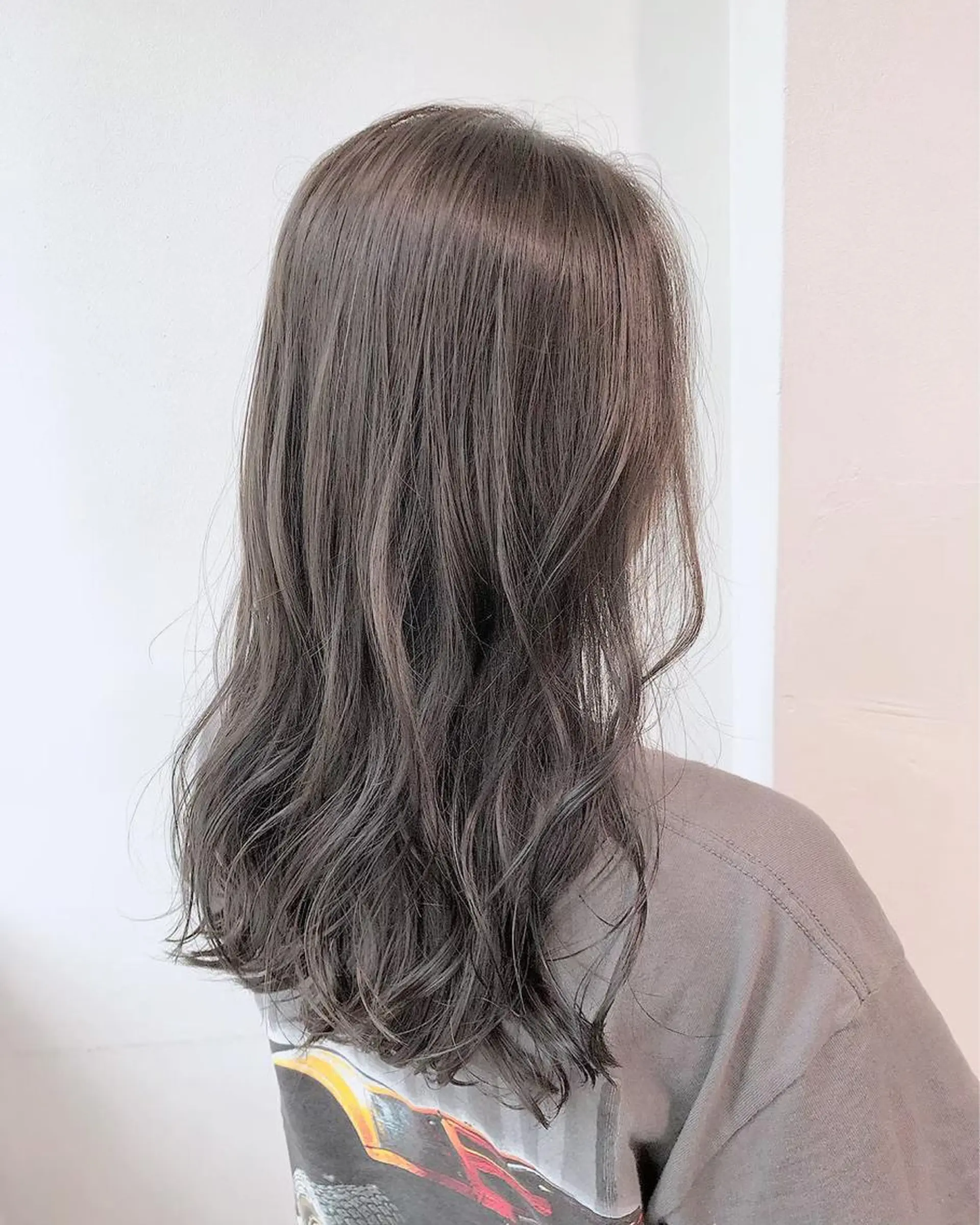 ロング ヘアカラー トリートメント ヘッドスパ 透明感♡グレージュ ♡ミルクティー♡のヘアスタイル