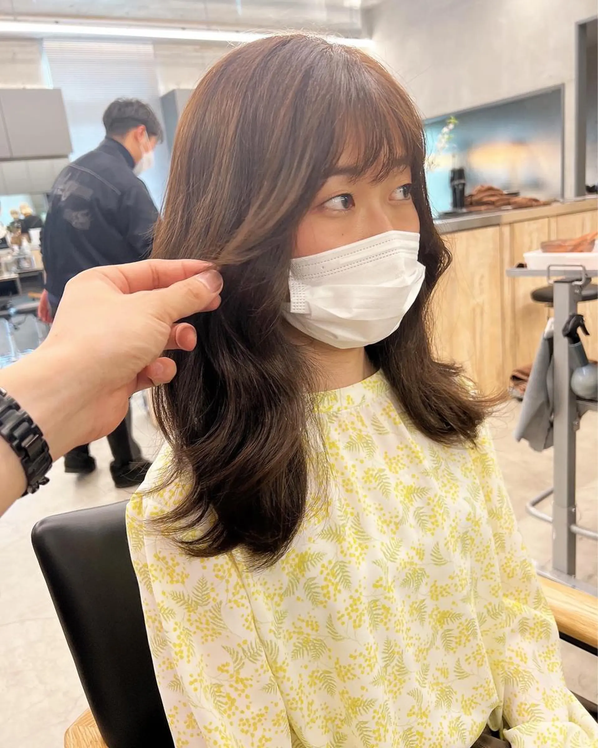 セミロング 伸ばしかけ レイヤーカット カット 誰よりも丁寧なカット 🍀小林輝のヘアスタイル