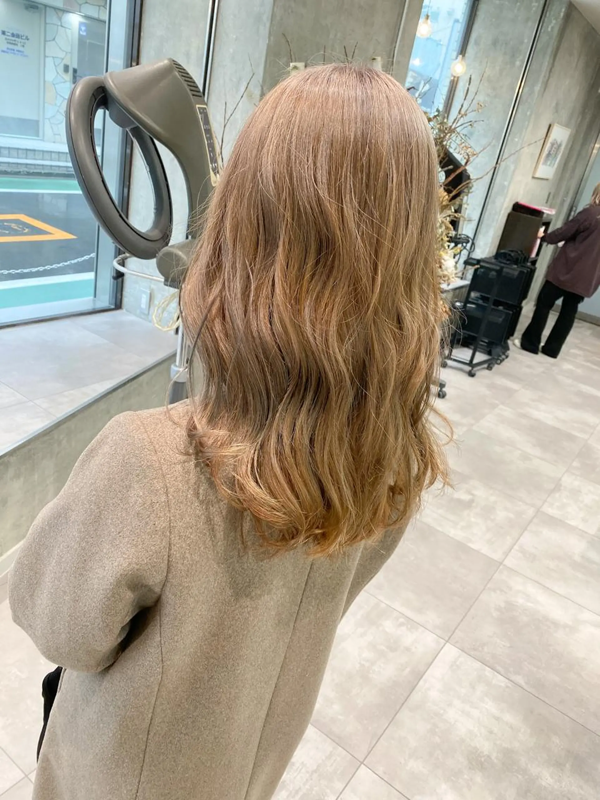 セミロング カラー ヘアカラー トリートメント 韓国風デザイン 💐MIZUKI💐のヘアスタイル