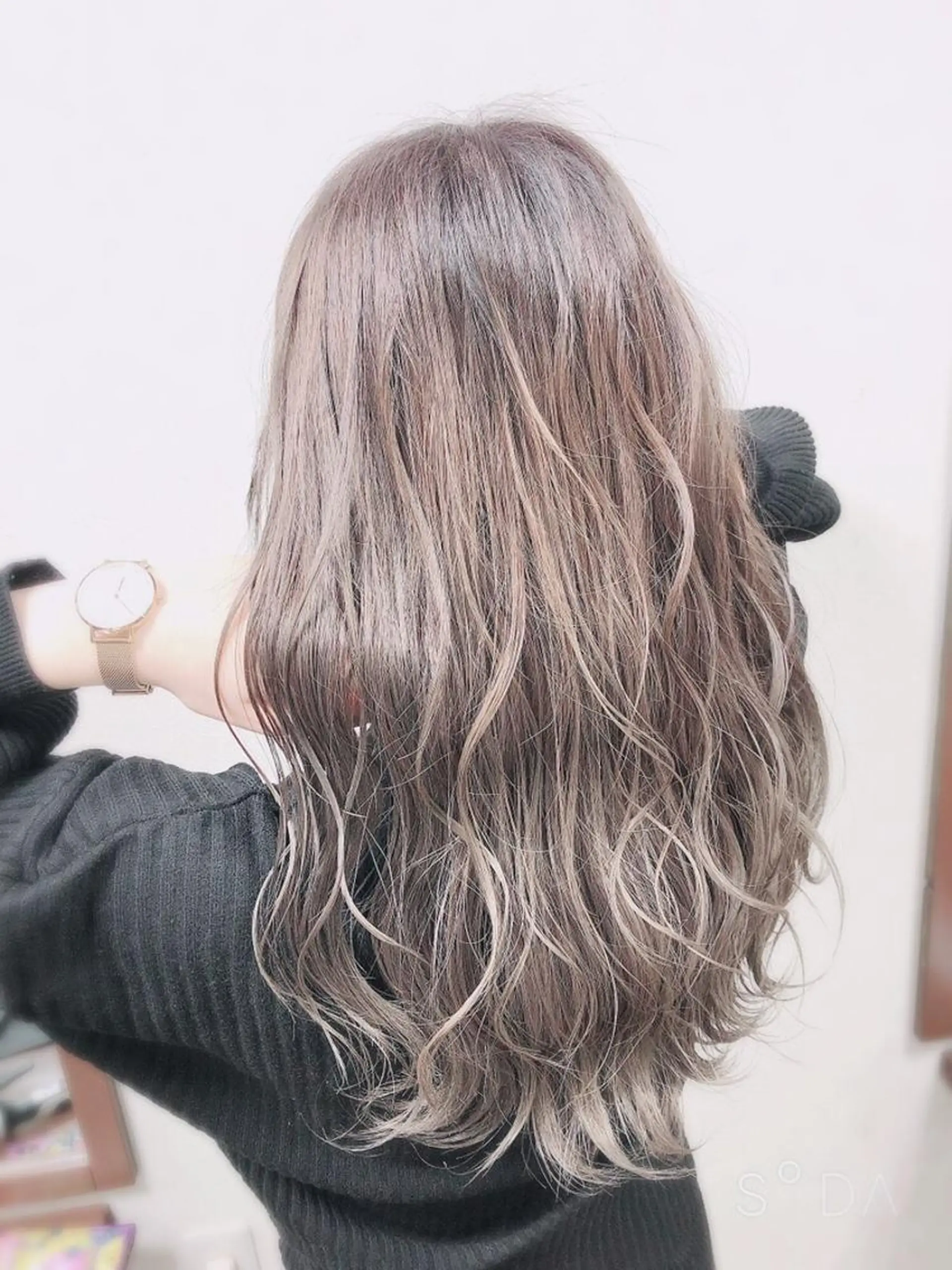 ロング ヘアーズベリー 藤本のヘアスタイル