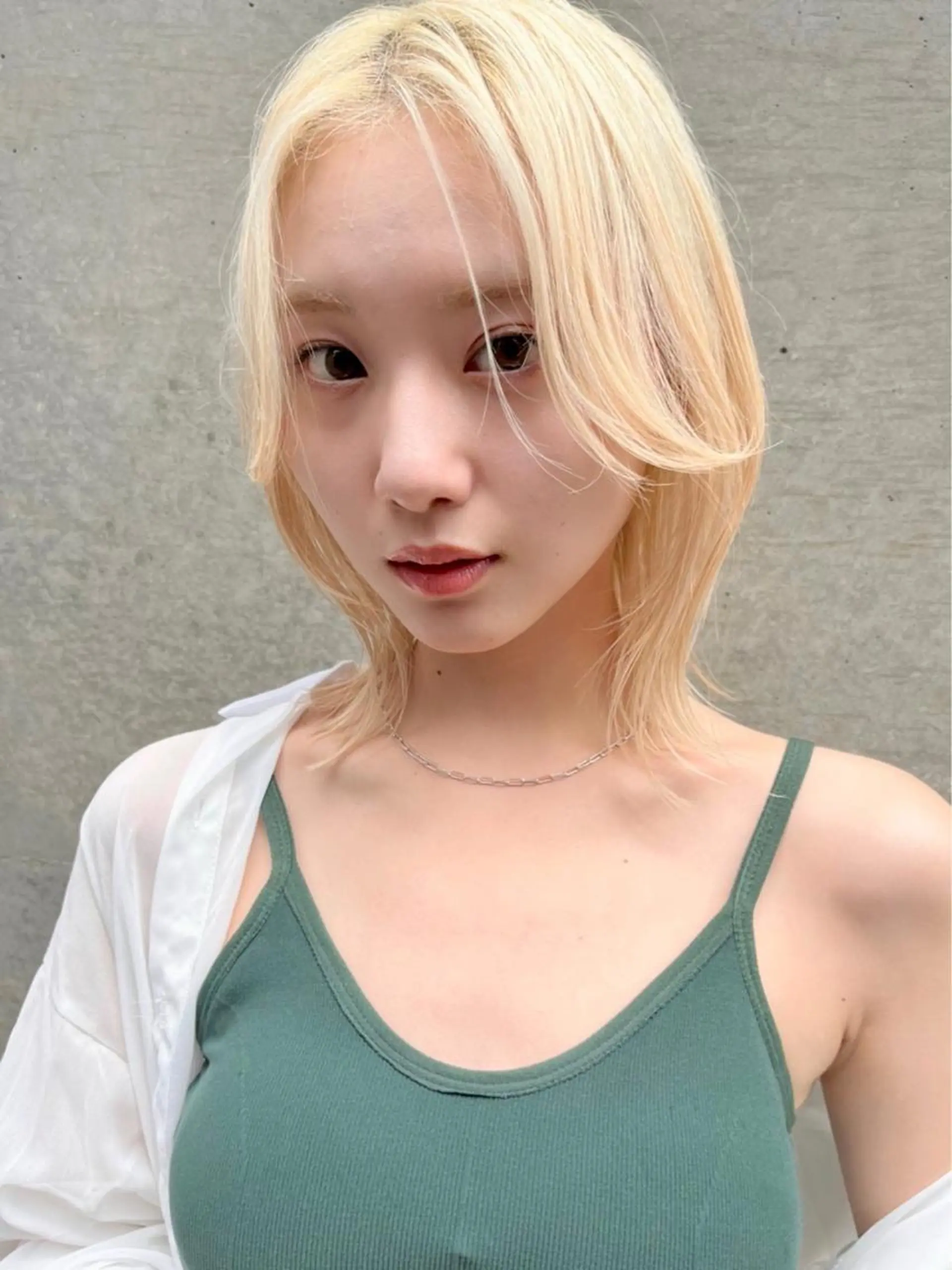 ミディアム カラー パーマ ヘアアレンジ ネイル マツエク・マツパ アイブロウ 当日予約OK!! メンズカット/カラーのヘアスタイル