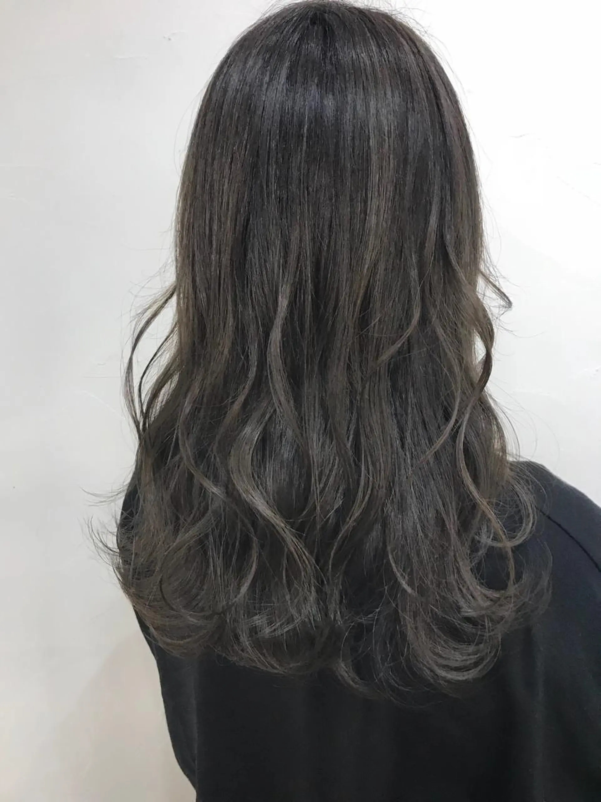 セミロング カラー 透明感カラー グレージュ ハイライトカラー ハイライト shanti   平岸店所属・柾本 寛貴のヘアスタイル