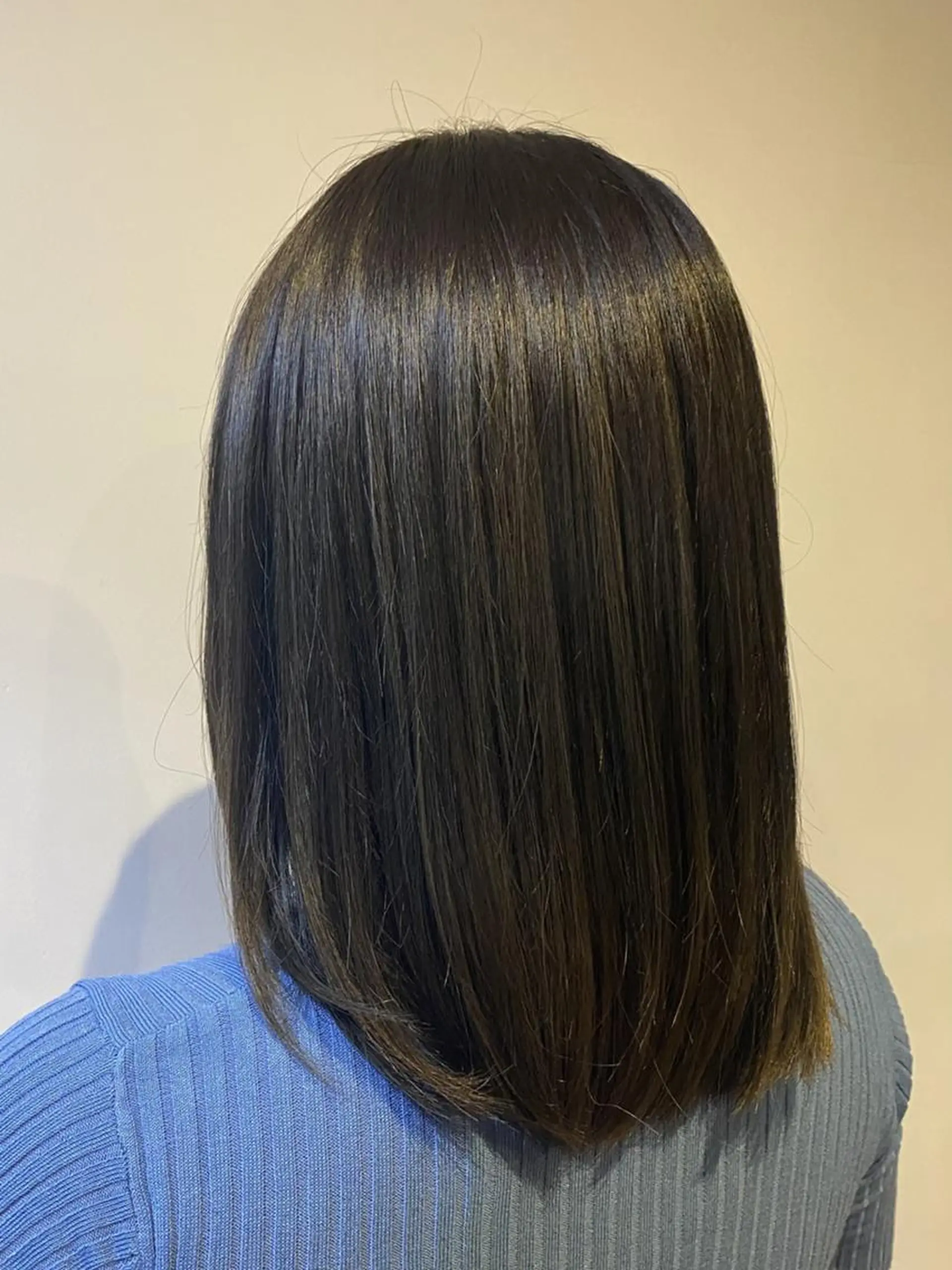 ミディアム 上原 花奈のヘアスタイル