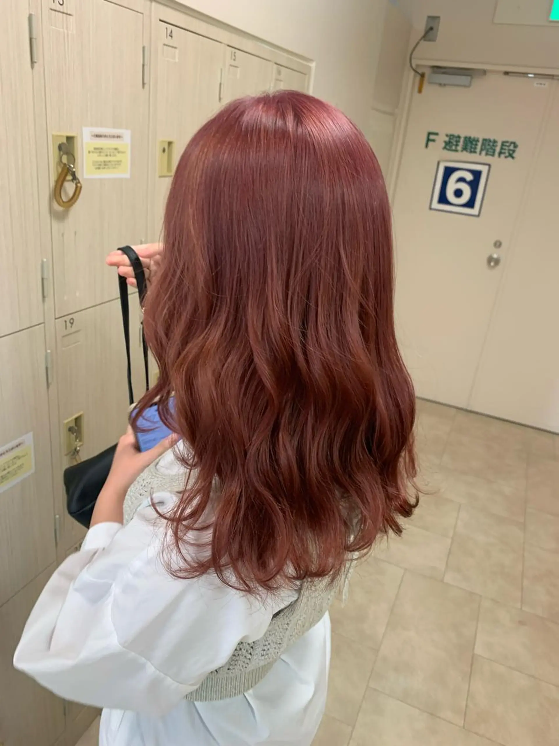 ミディアム カラー カット ヘアカラー トリートメント m i k u🕊️ 韓国レイヤー/暖色のヘアスタイル