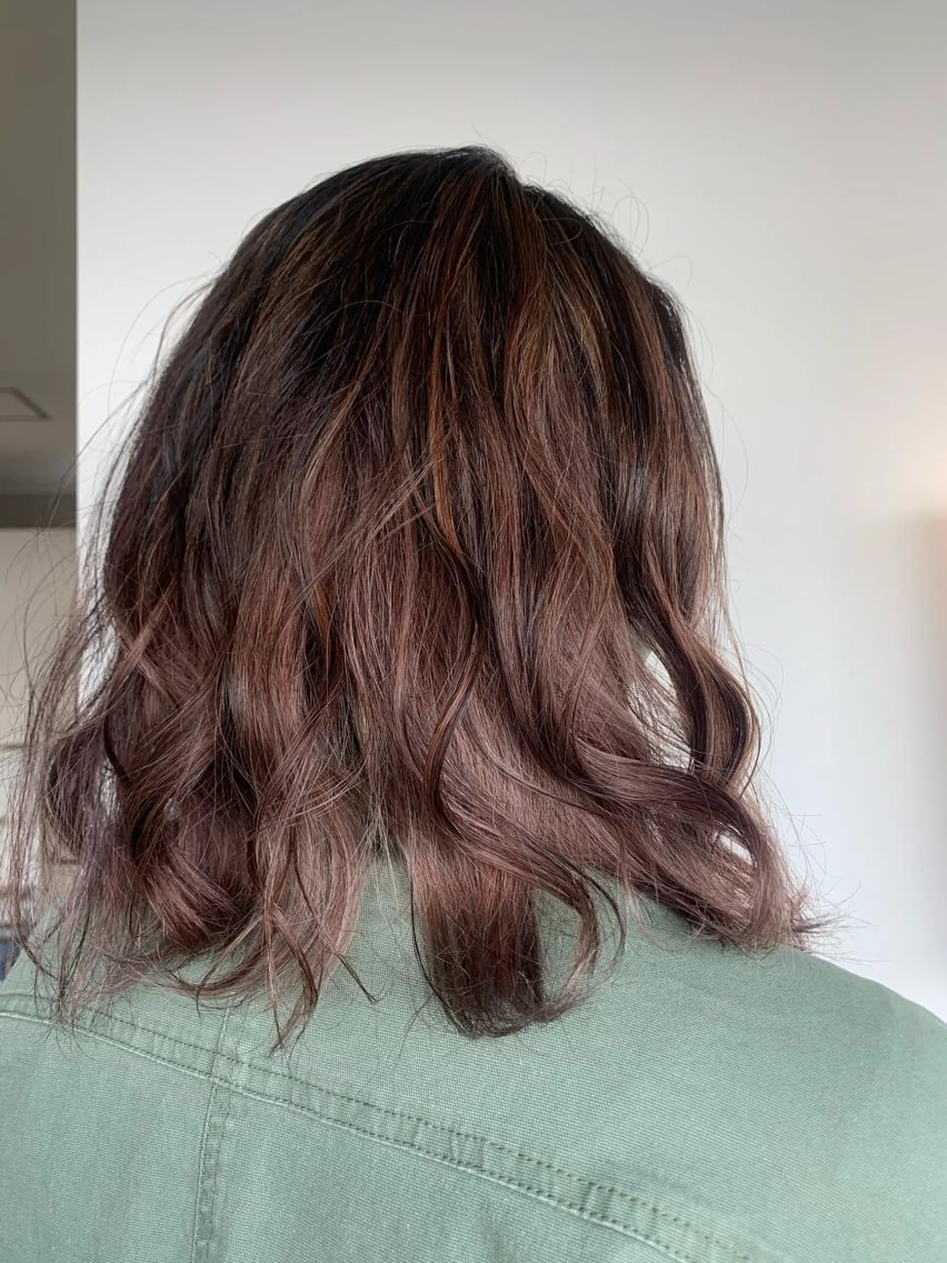 ミディアム ハイライト sharon所属・おせ ちさとのヘアスタイル