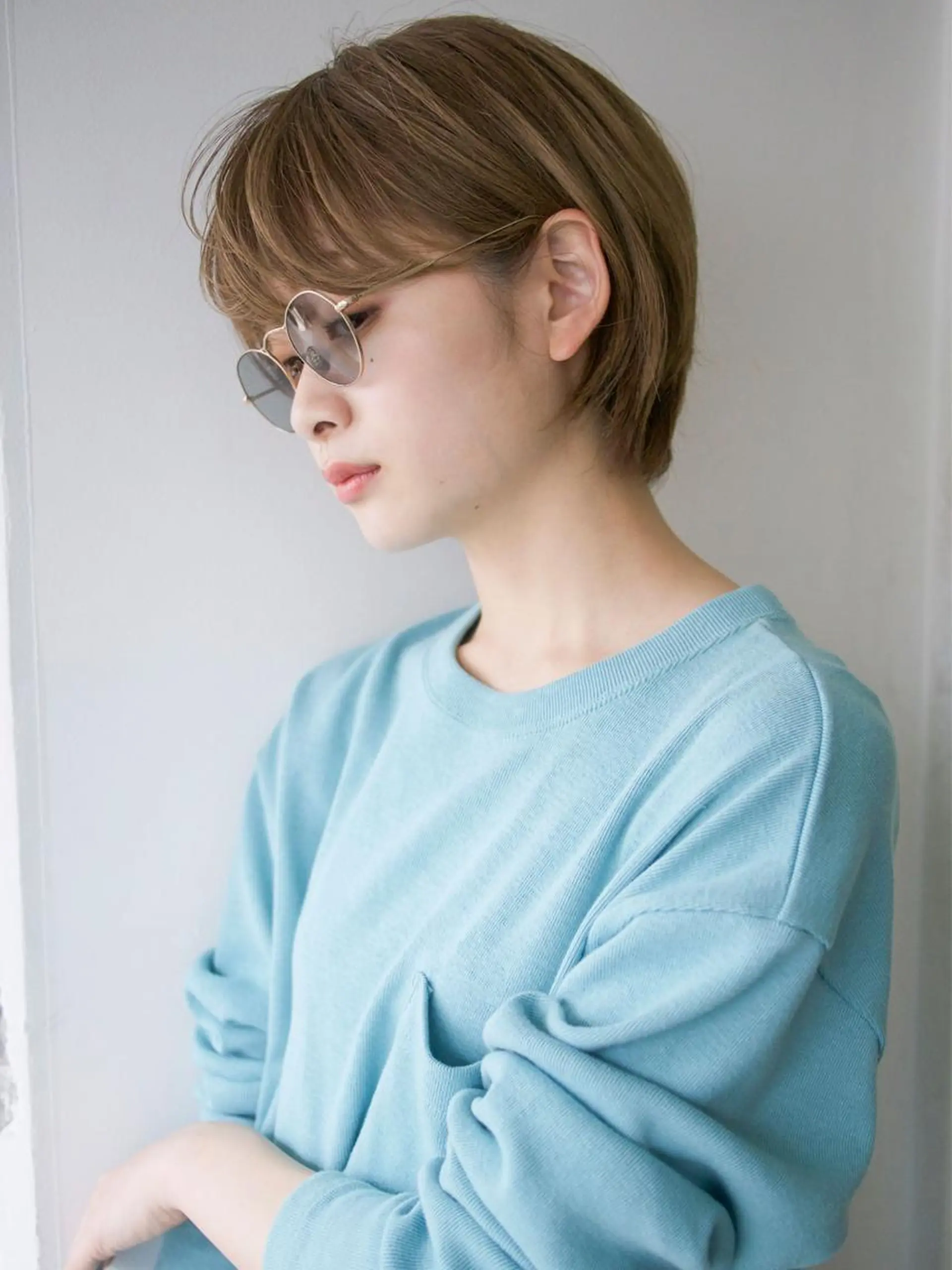 ショート nuu所属・💜ショート💜 ウルフ、ボブ二色亜美のヘアスタイル