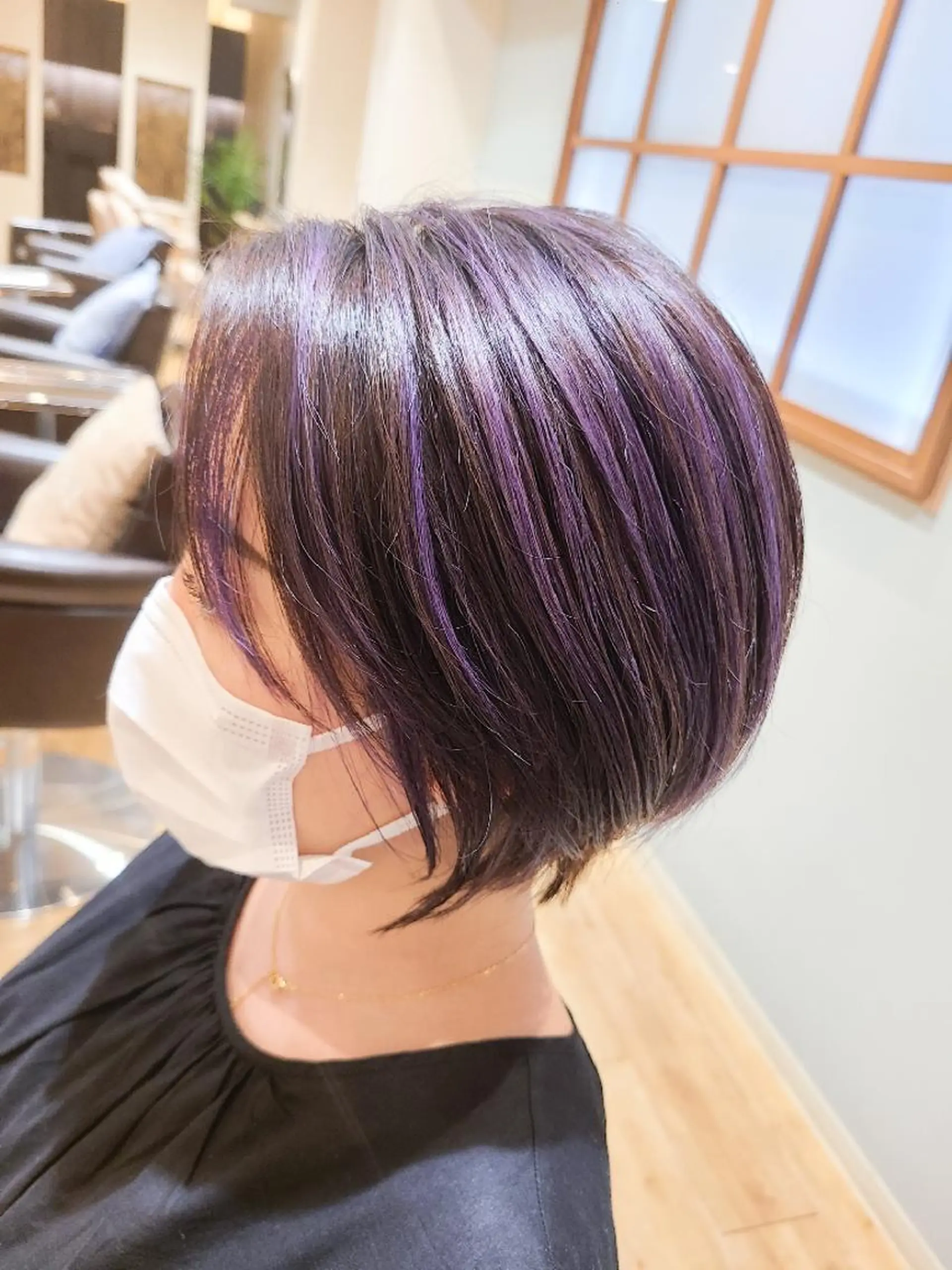 ショート パープルカラー ハイライト 小平 昌宏のヘアスタイル