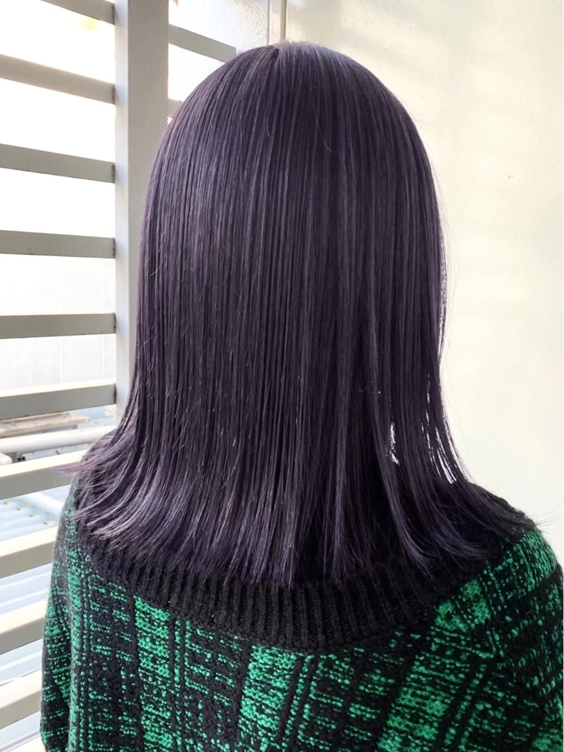 ミディアム カラー ラベンダーカラー ANNA ／艶髪／ハイトーンのヘアスタイル